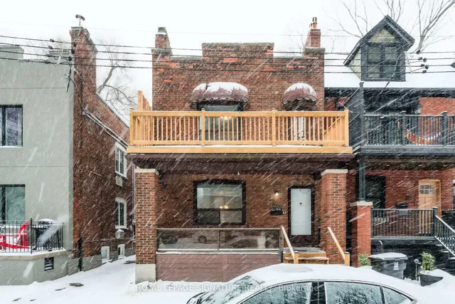 27 Hillsboro Ave, Toronto 3