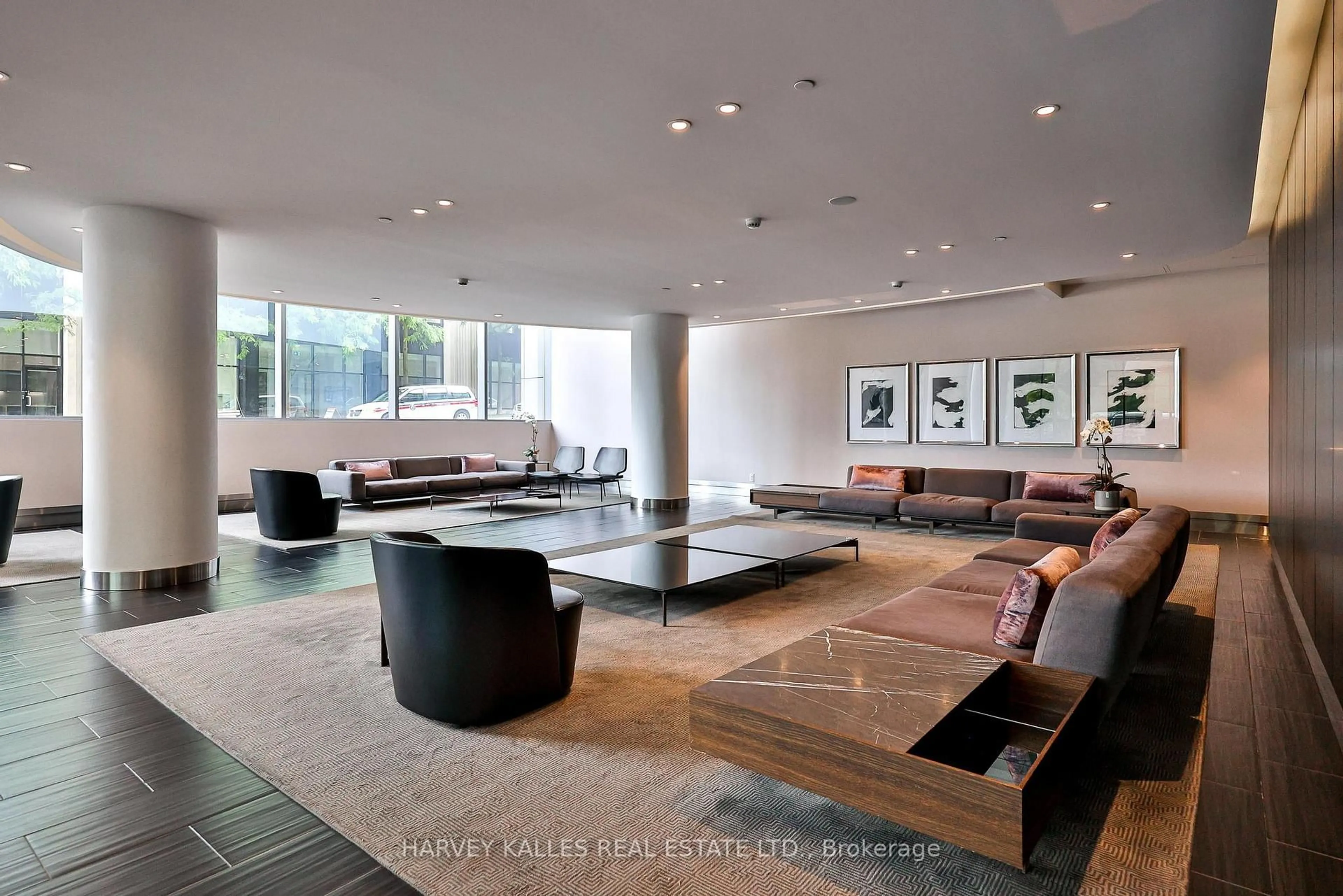 Lobby for 1815 Yonge St #1501, Toronto Ontario M4T 2A4