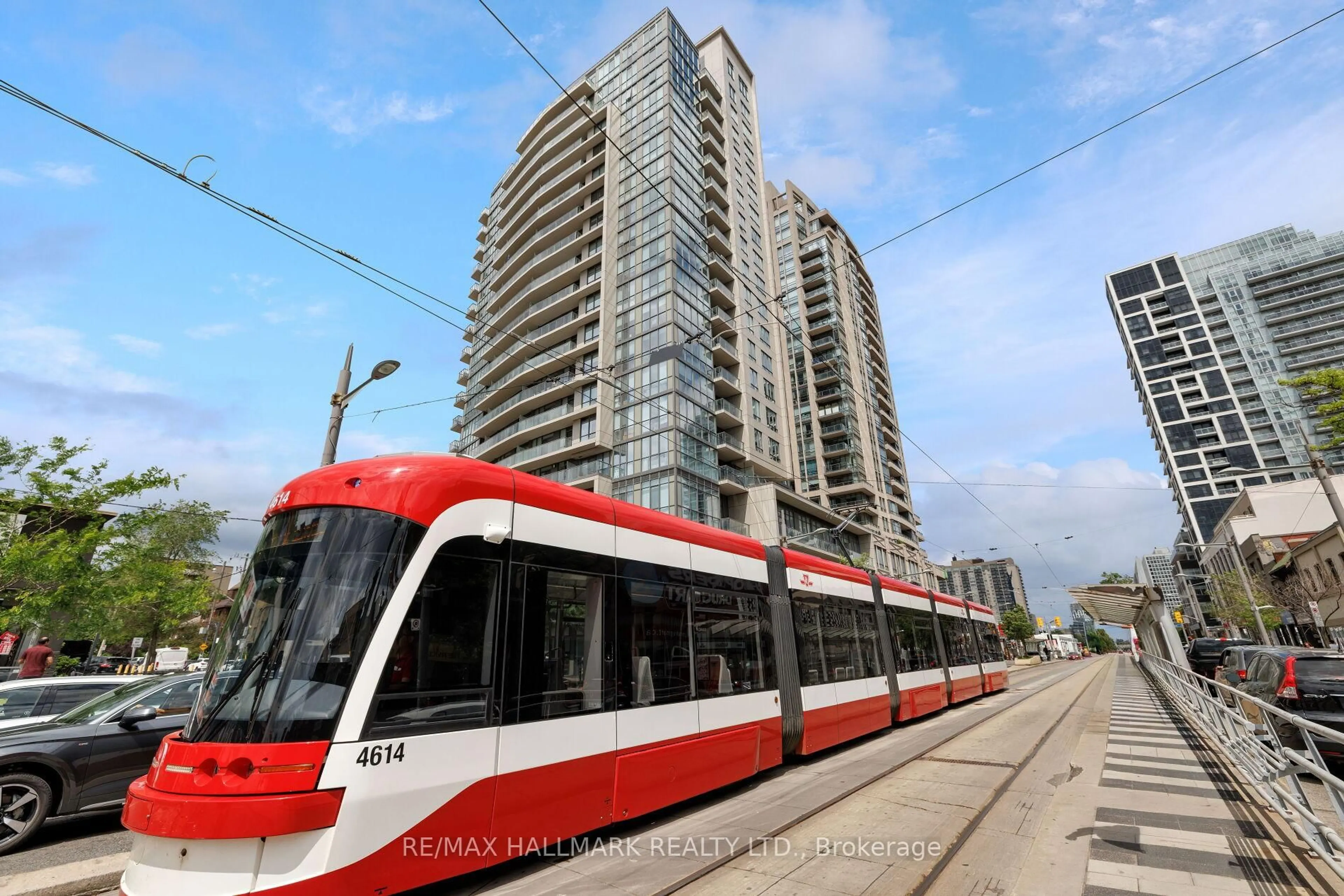 Unknown for 530 St Clair Ave #1401, Toronto Ontario M6C 0A2