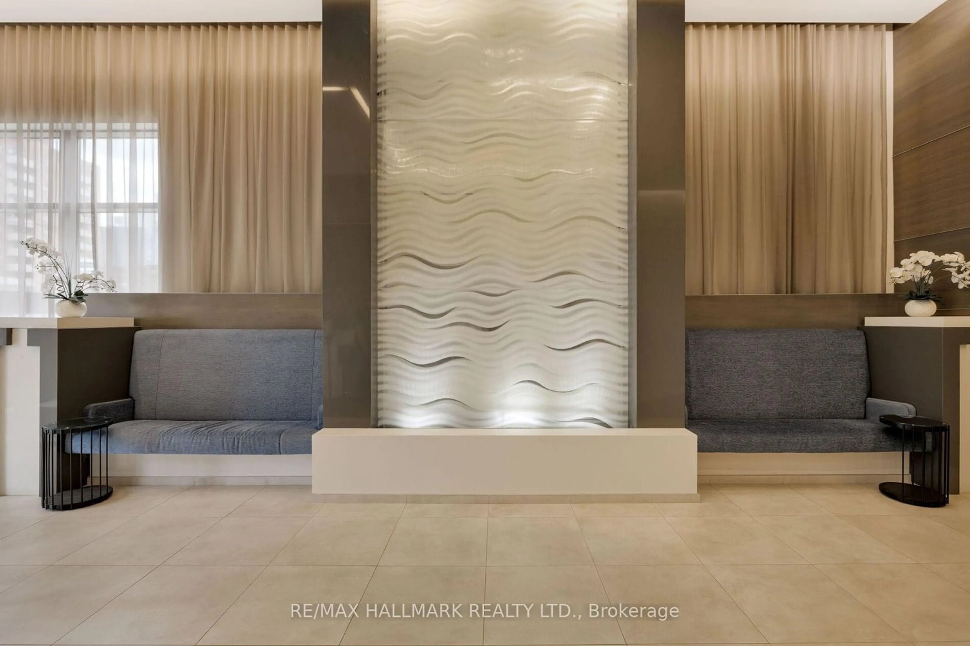 Lobby for 530 St Clair Ave #1401, Toronto Ontario M6C 0A2