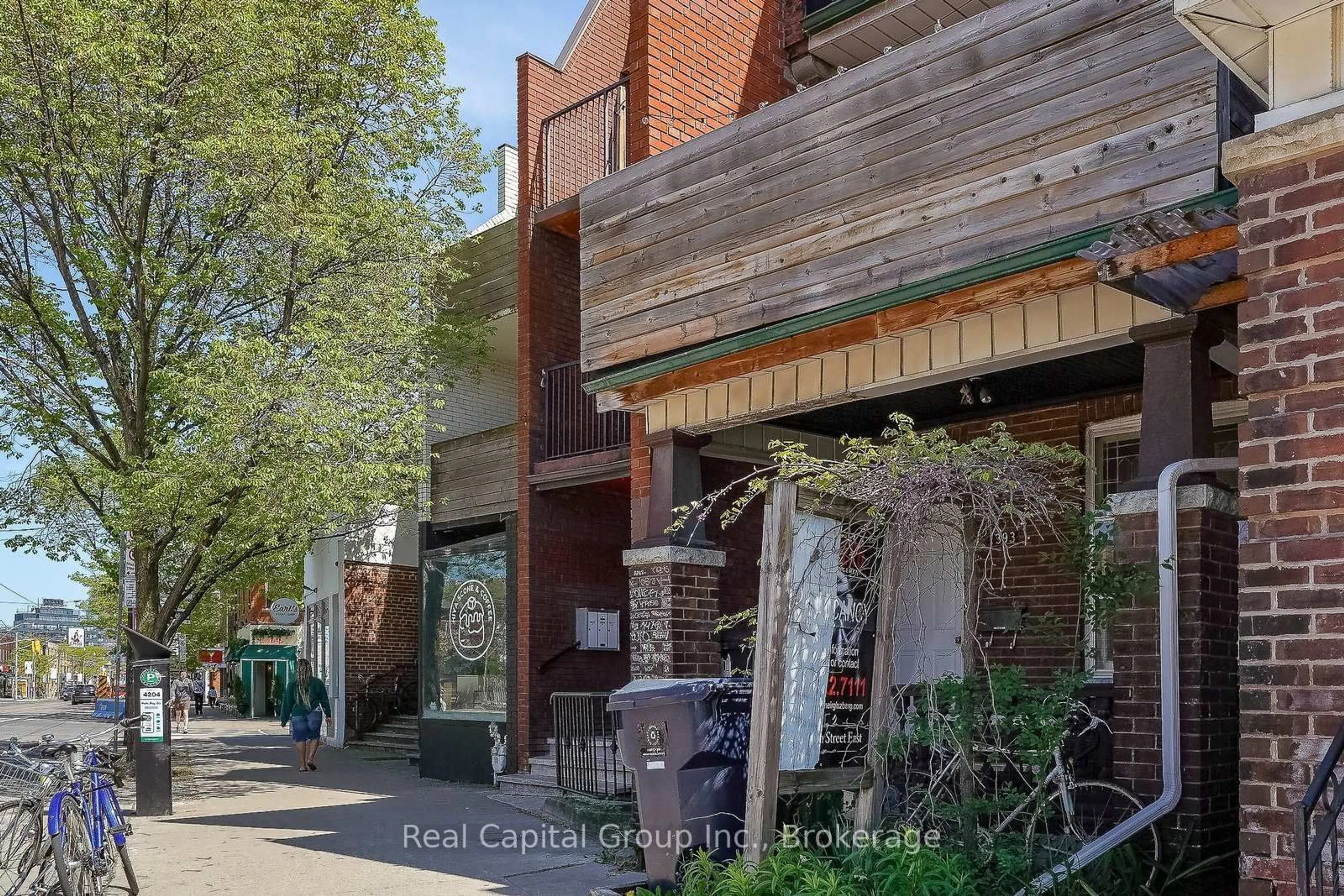 Unknown for 1393 Dundas St, Toronto Ontario M6J 1Y4