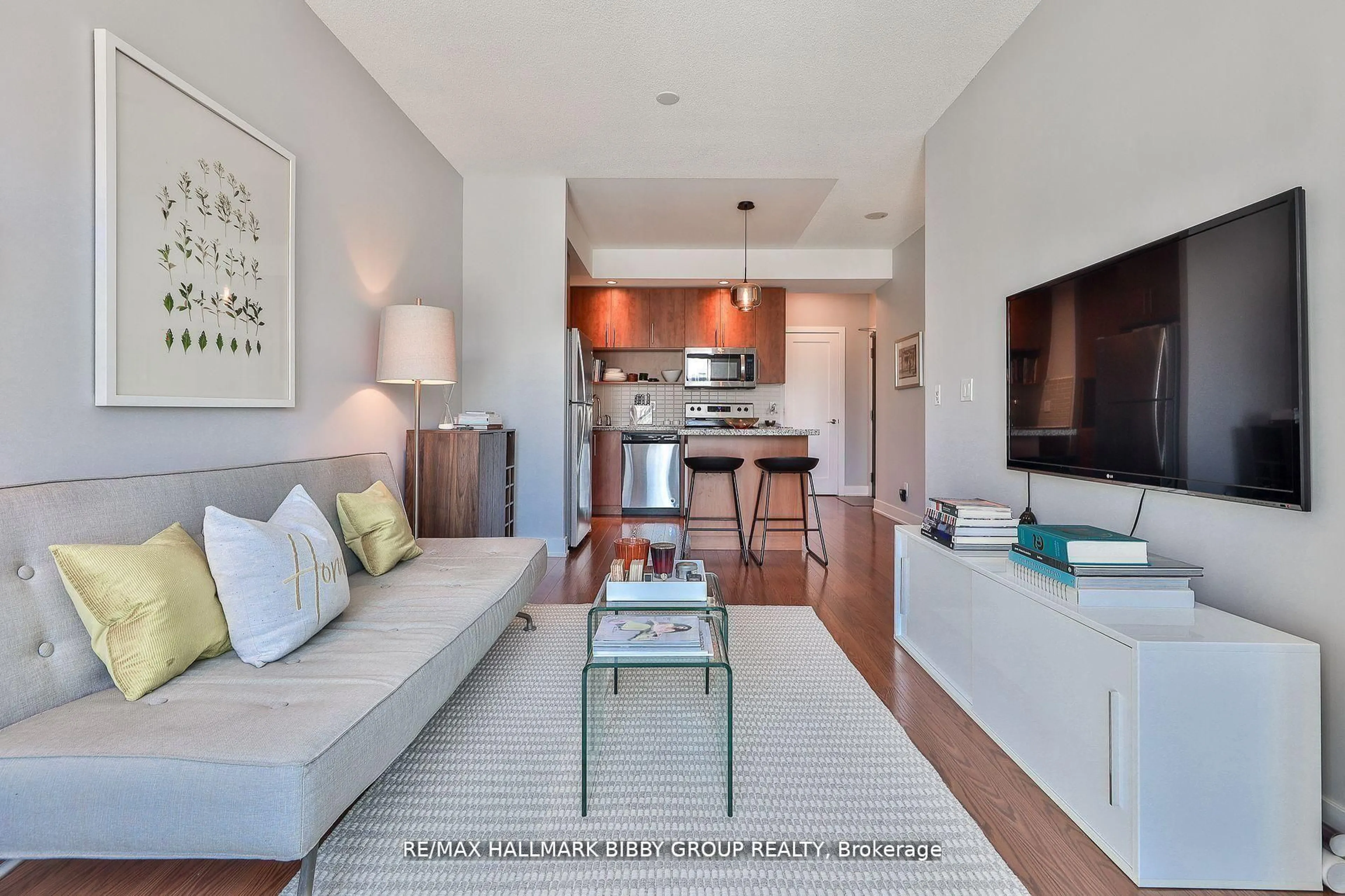 Living room with furniture, unknown for 120 Homewood Ave #1102, Toronto Ontario M4Y 1J4