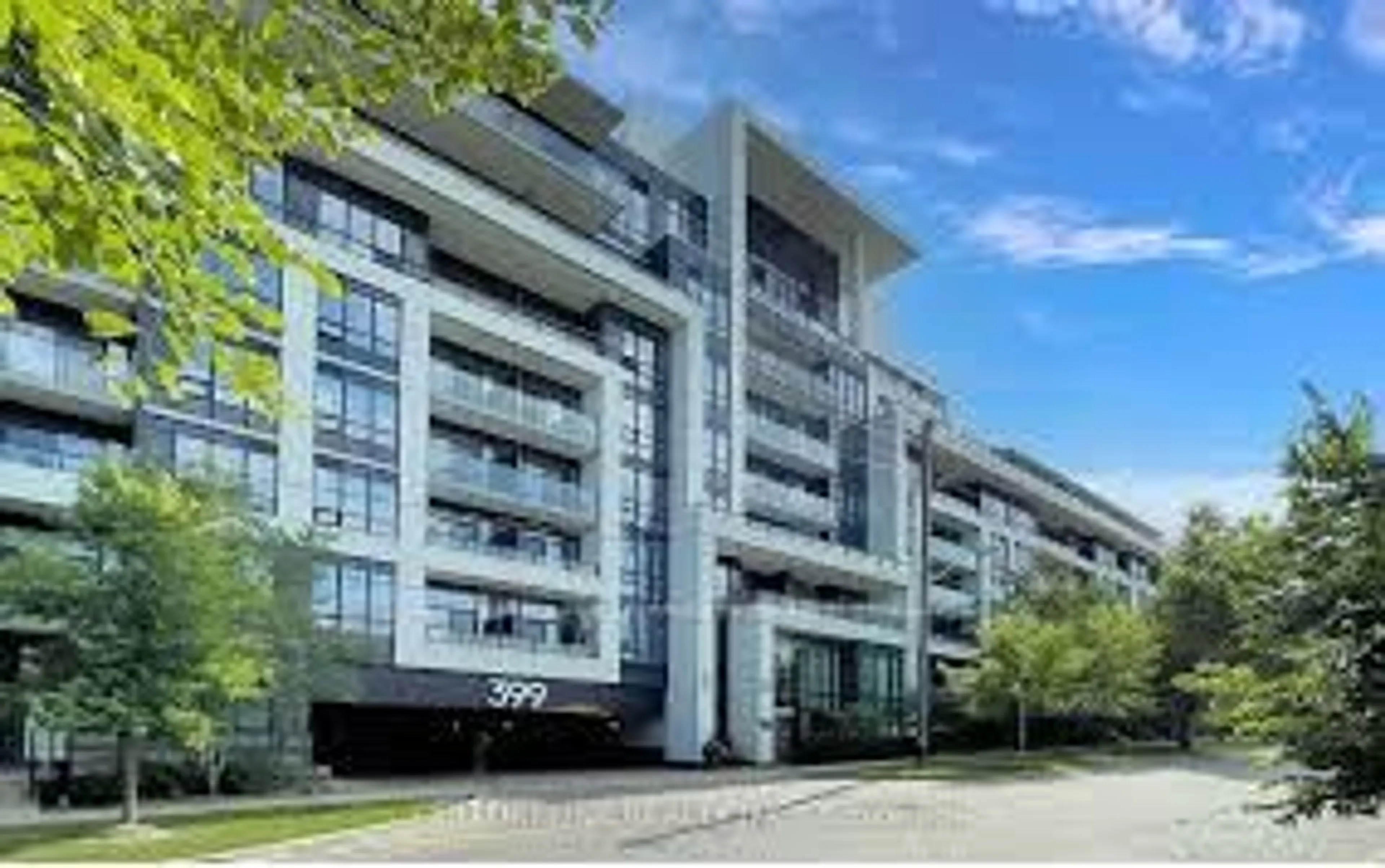 Indoor foyer for 339 Spring Garden Ave #604, Toronto Ontario M2N 3H6