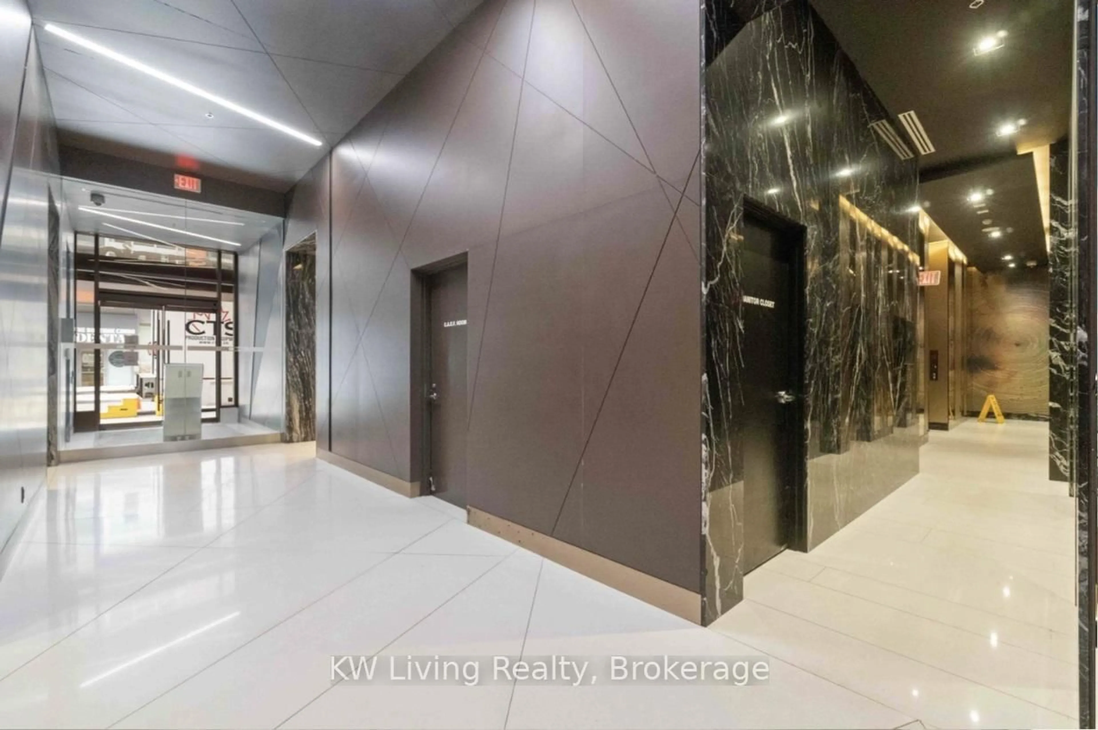 Indoor foyer for 30 Nelson St #2209, Toronto Ontario M4V 0H5