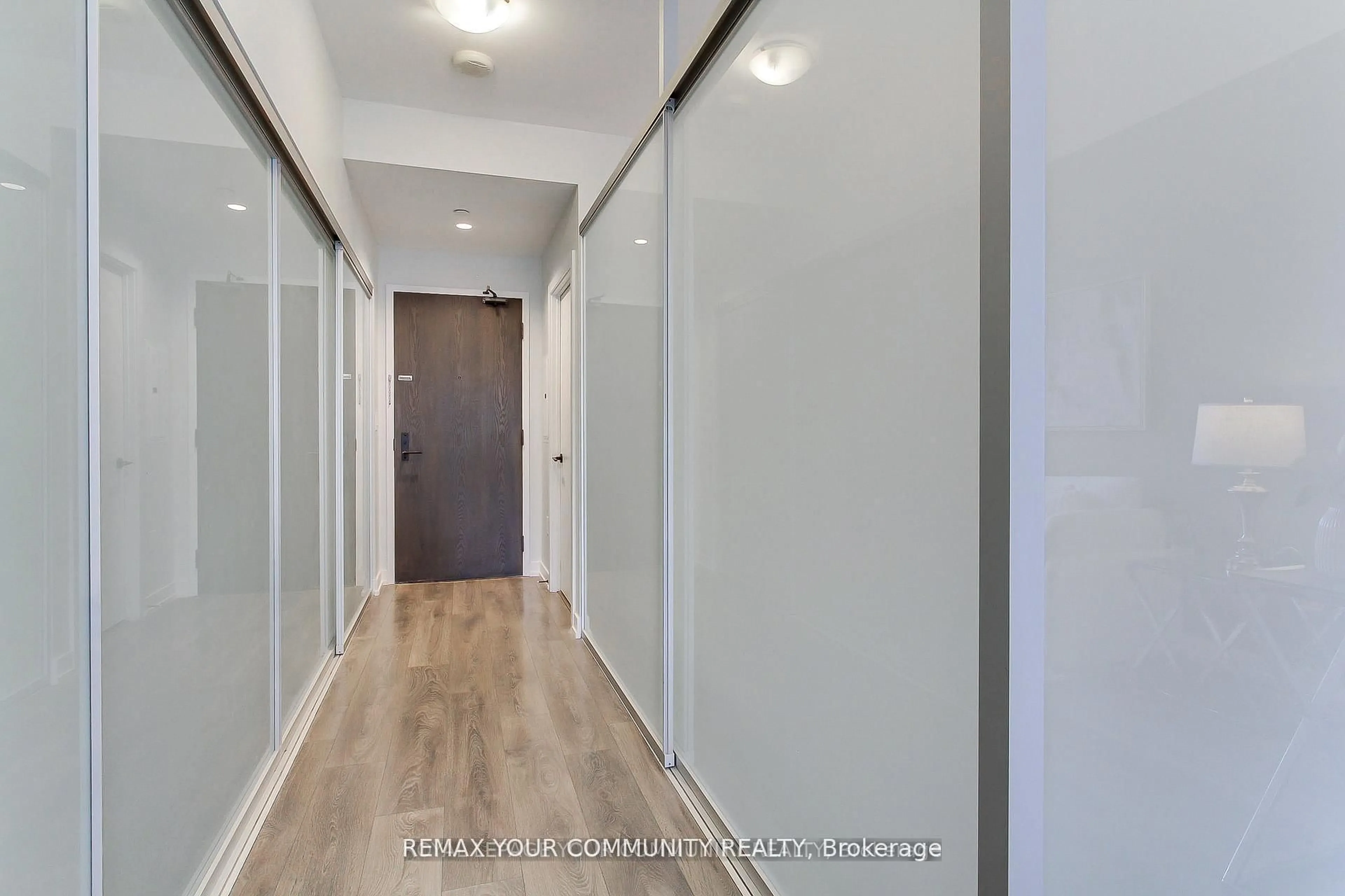 Unknown for 426 University Ave #1002, Toronto Ontario M5G 1S9