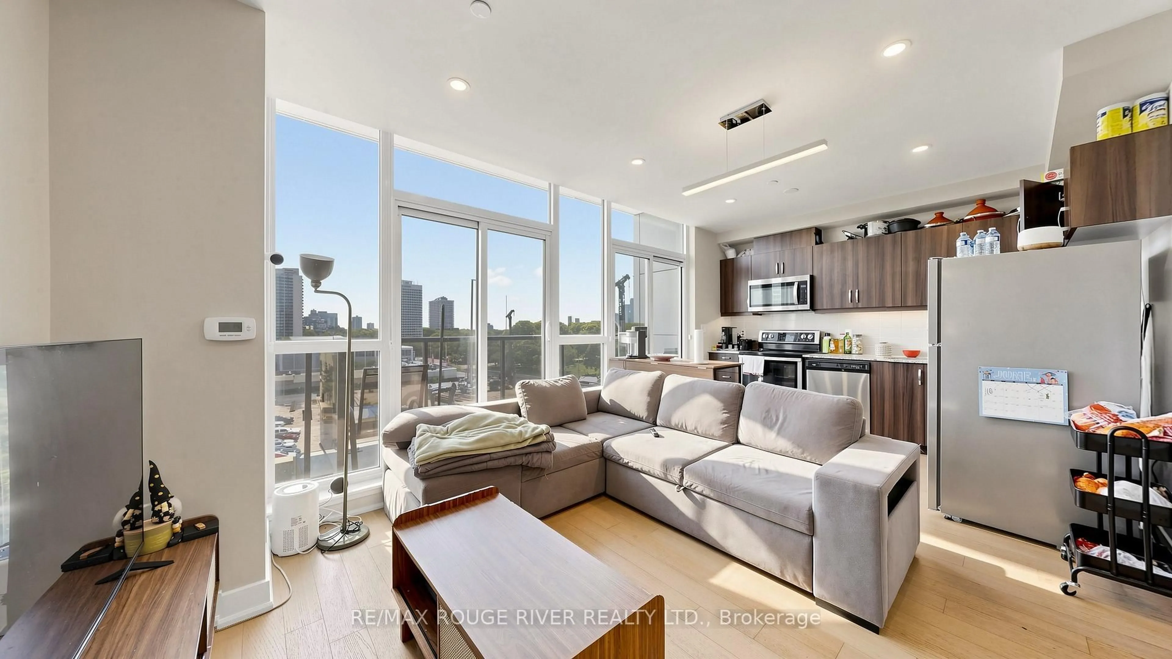 Living room with furniture, unknown for 1486 Bathurst St #503, Toronto Ontario M5P 0A5