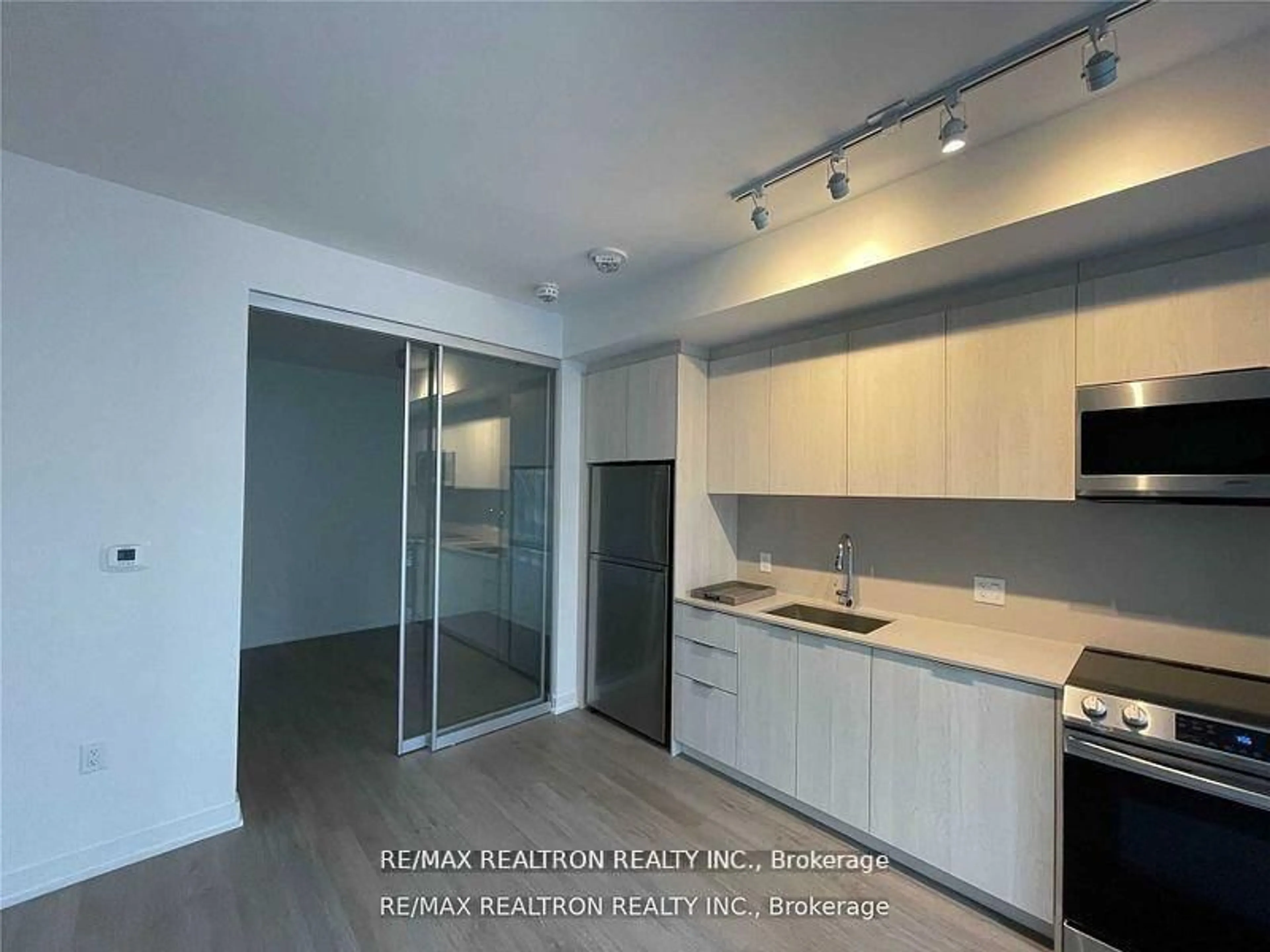 Unknown for 357 King St #1504, Toronto Ontario M5V 0S7