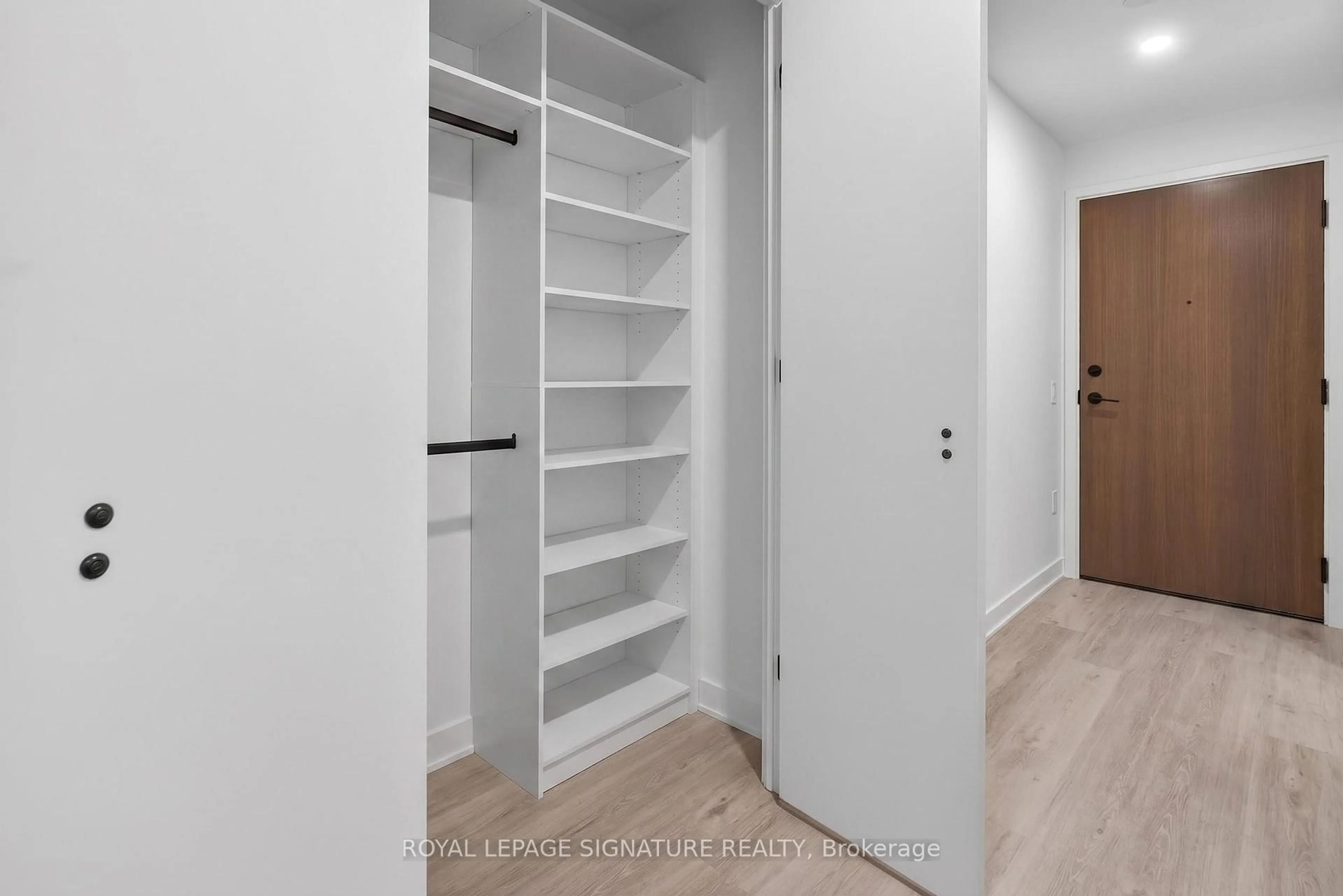 Storage room or clothes room or walk-in closet for 55 Charles St #4303, Toronto Ontario M4Y 0J1