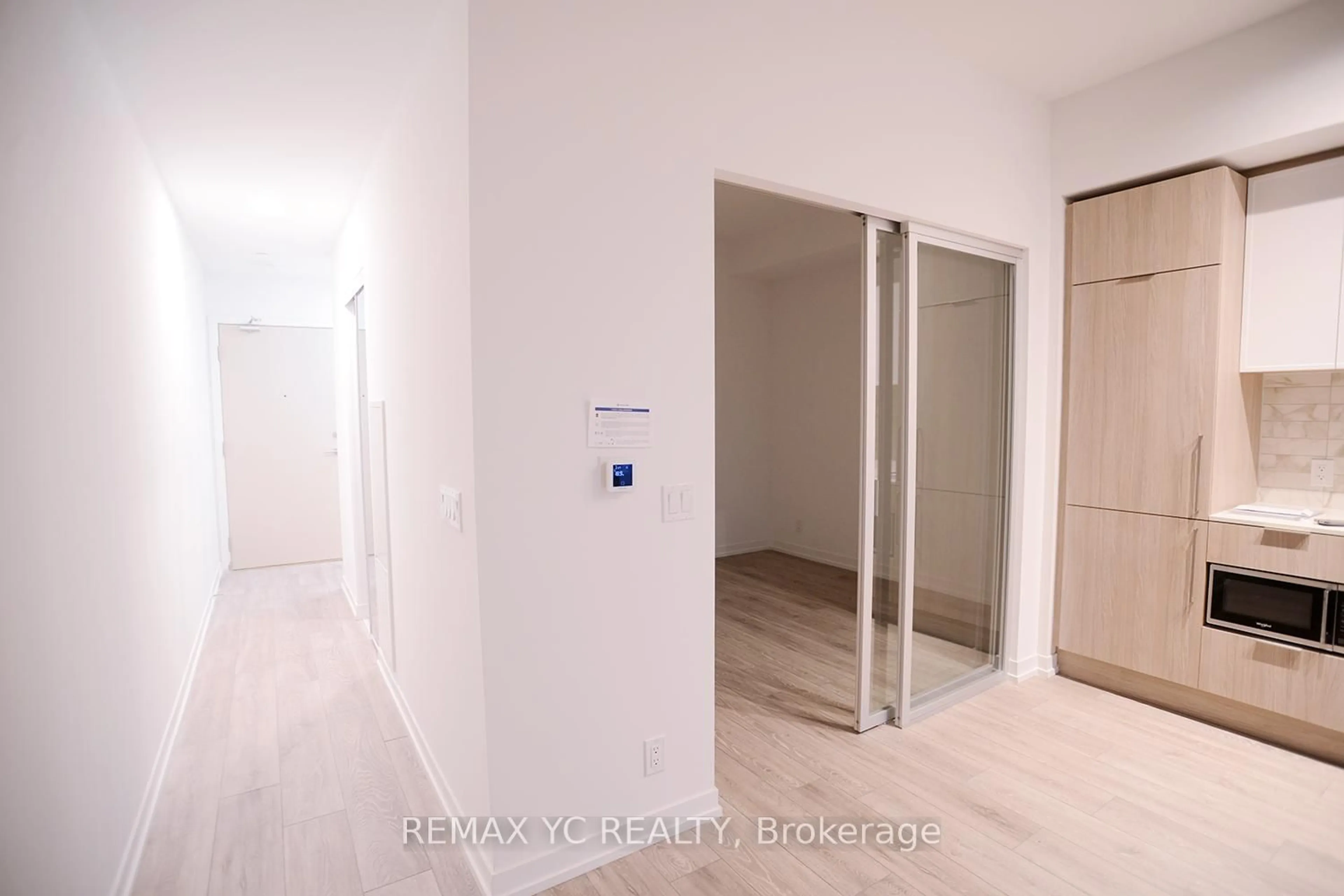 A pic of a room for 2020 Bathurst St #721, Toronto Ontario M5P 3L1