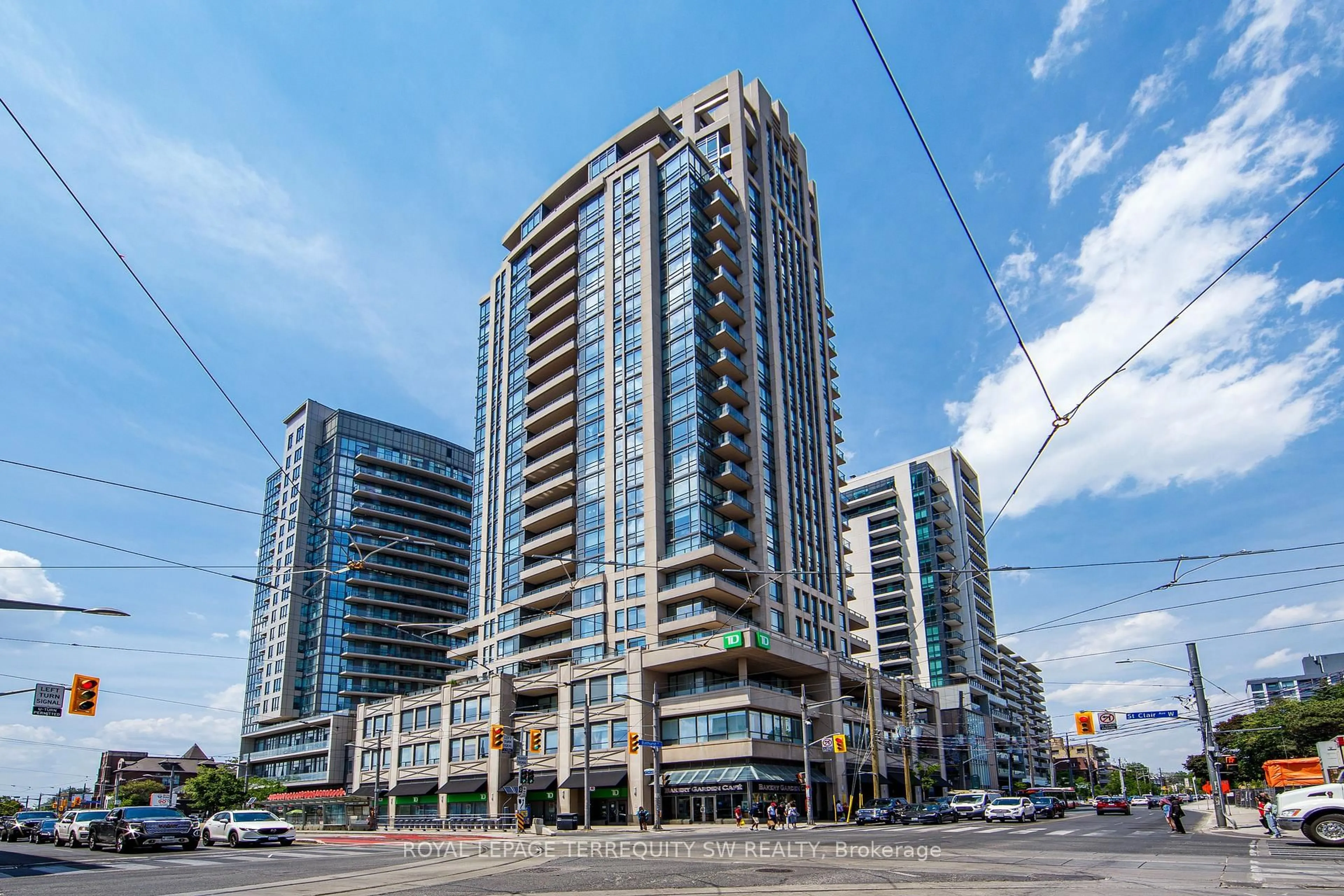Unknown for 500 St Clair Ave #1702, Toronto Ontario M6C 1A8