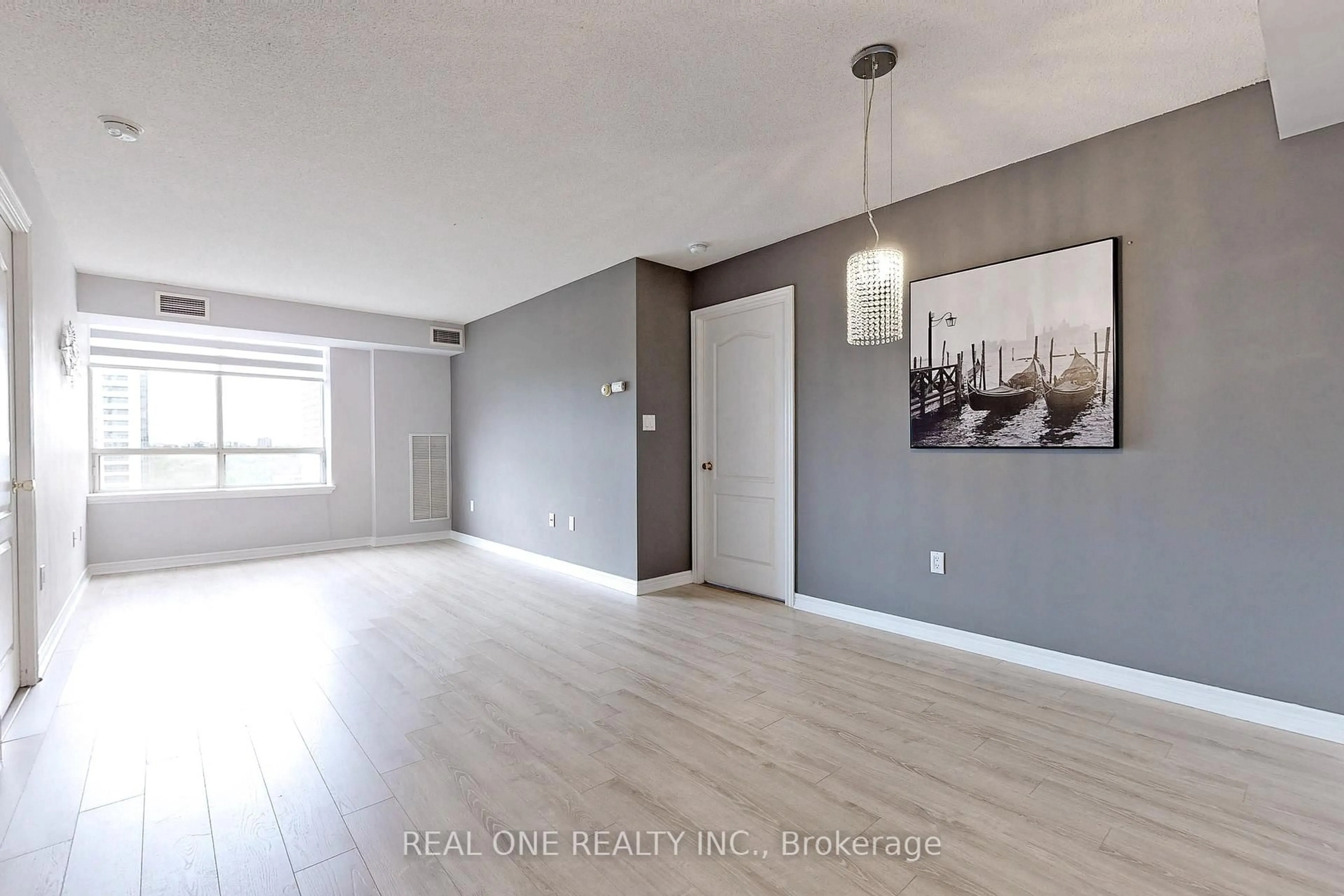 A pic of a room for 88 Grandview Way #1203, Toronto Ontario M2N 6V6