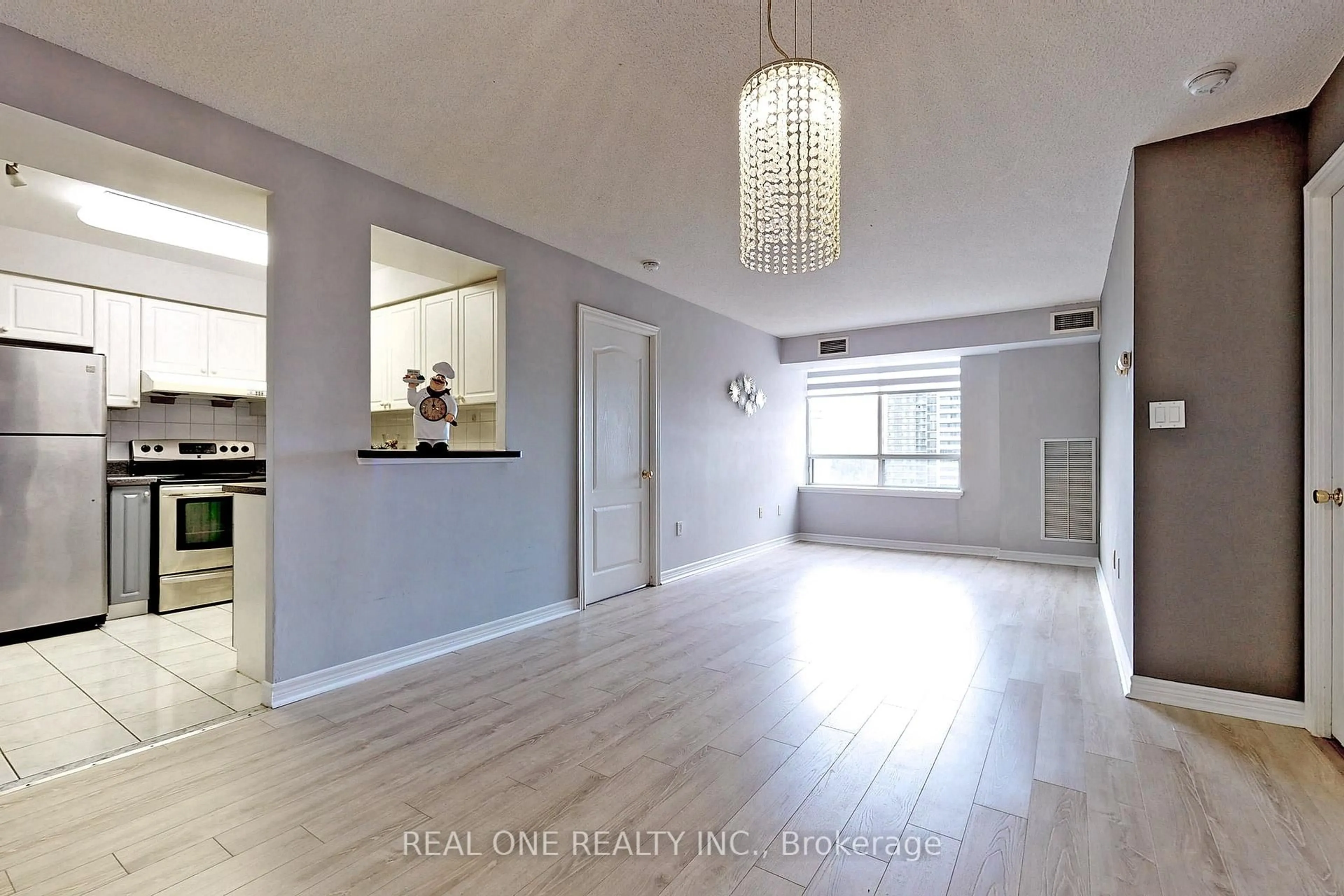 A pic of a room for 88 Grandview Way #1203, Toronto Ontario M2N 6V6