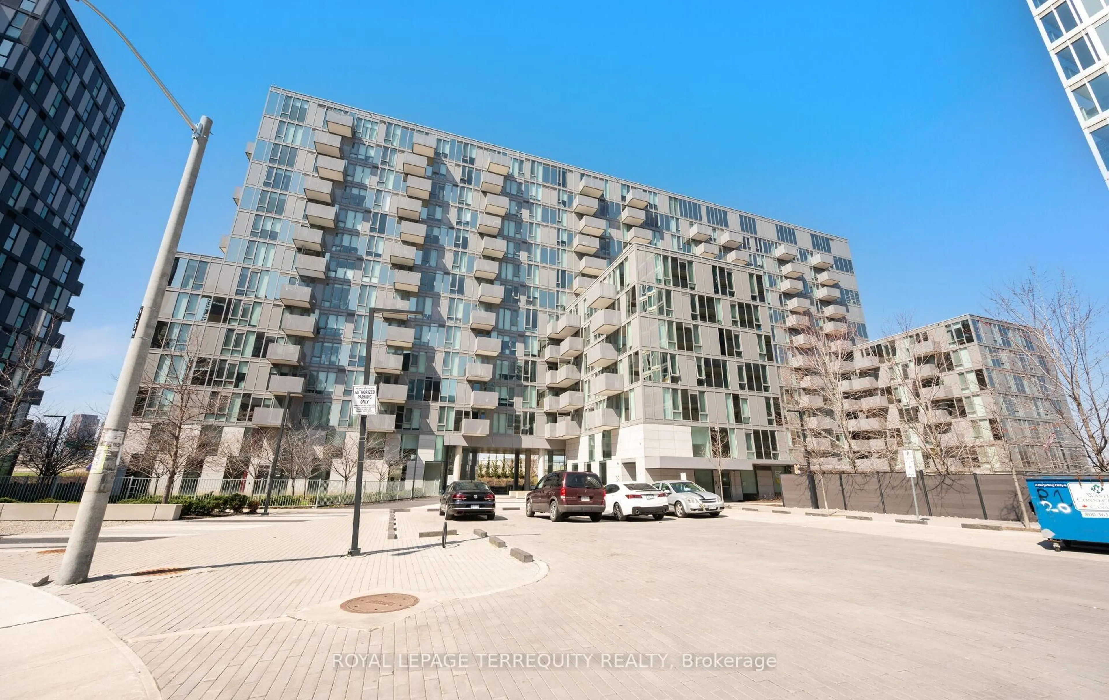 Unknown for 38 Monte Kwinter Crt #414, Toronto Ontario M3H 0E2
