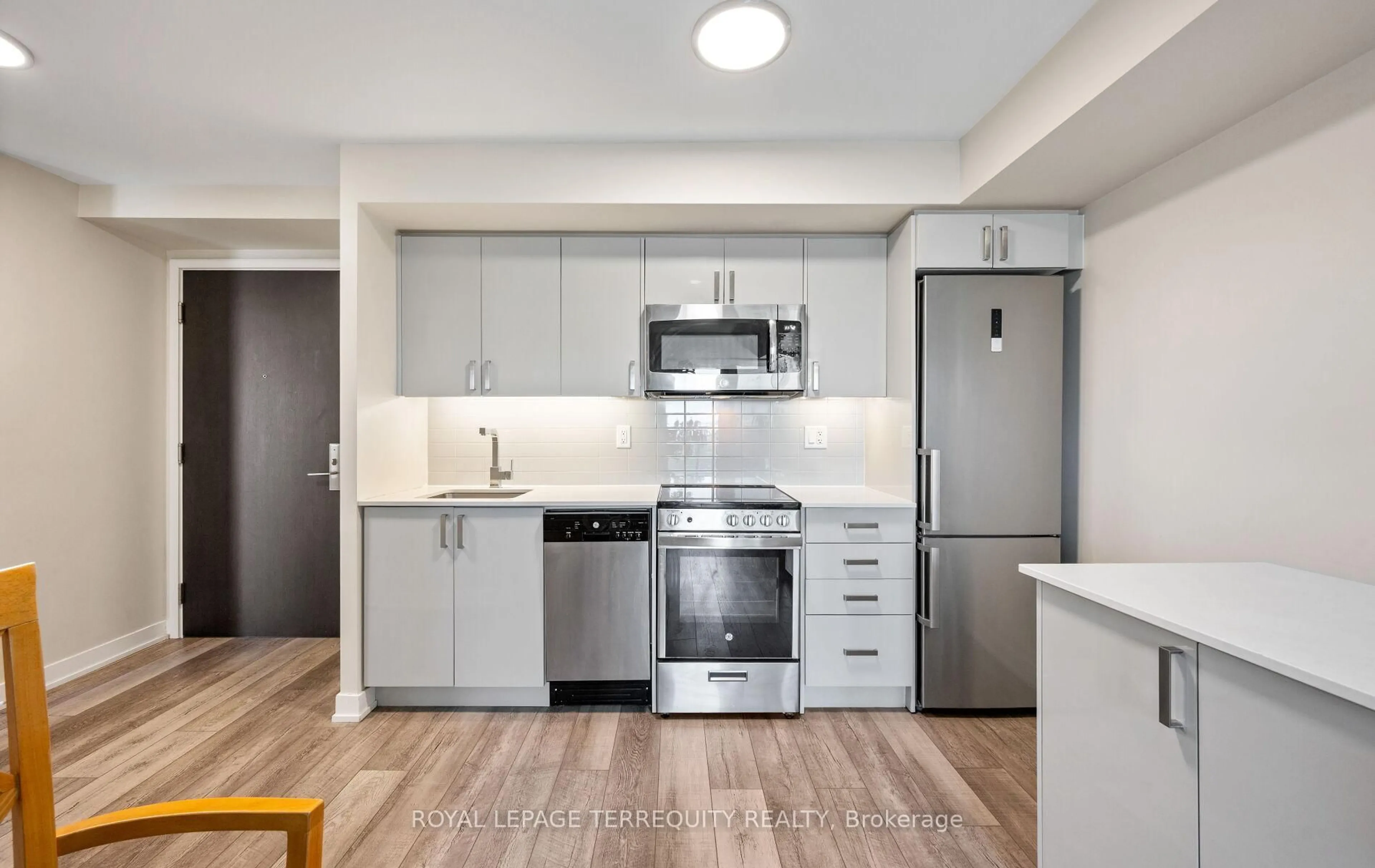Standard kitchen, unknown for 38 Monte Kwinter Crt #414, Toronto Ontario M3H 0E2
