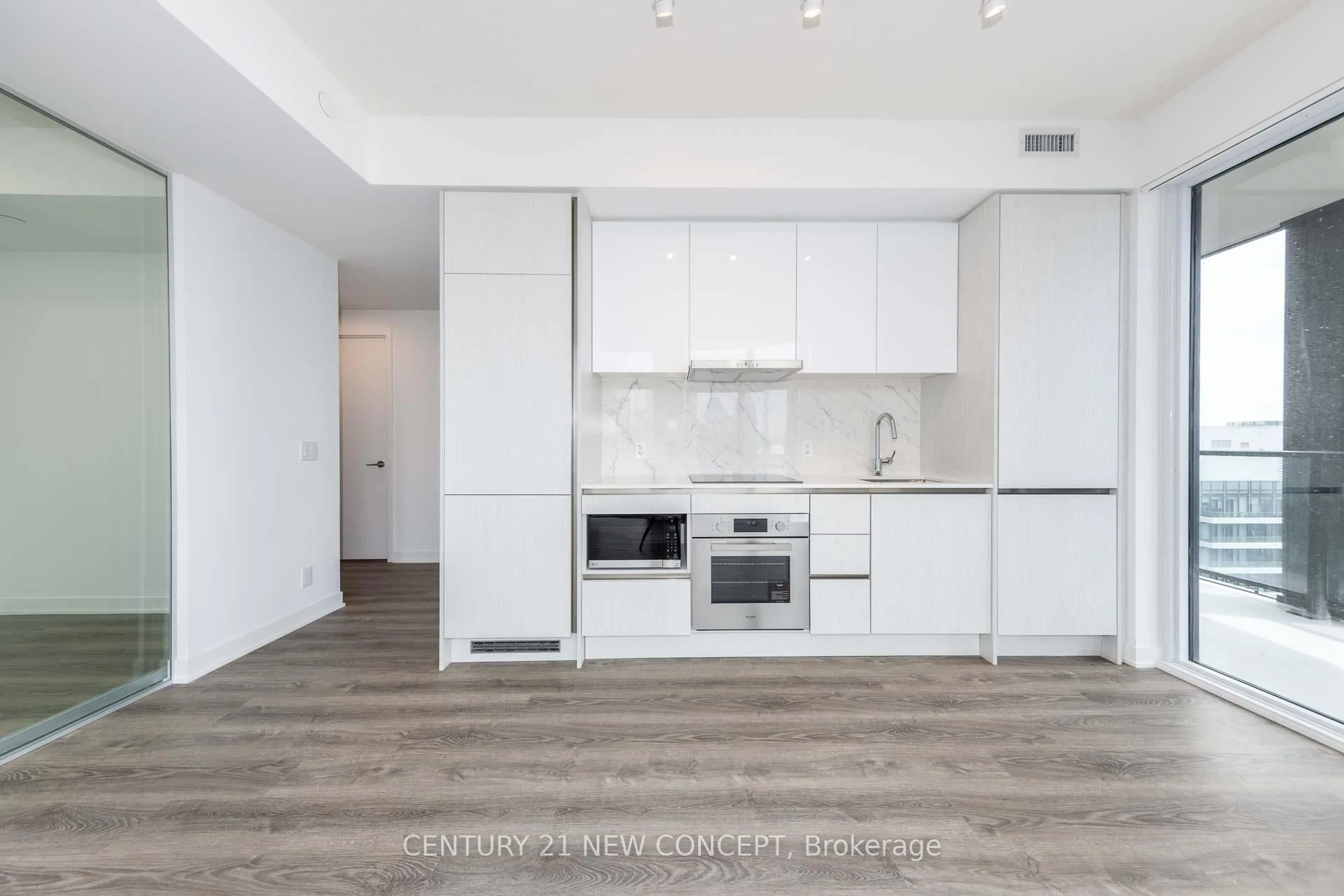 Open concept kitchen, unknown for 180 Front St #3810, Toronto Ontario M5A 0A9