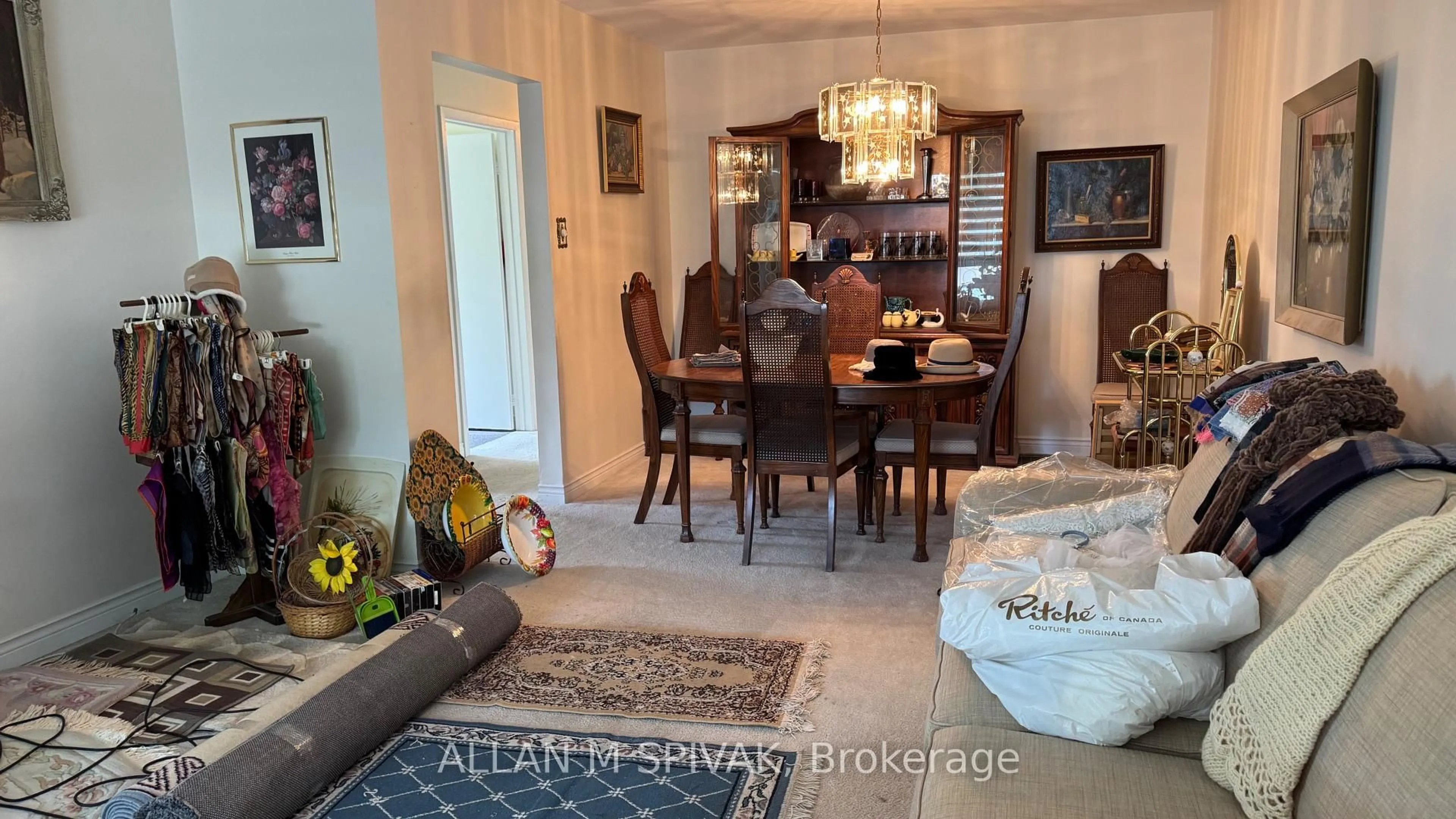 Dining room, unknown for 140 Chelmsford Ave, Toronto Ontario M2R 2W4