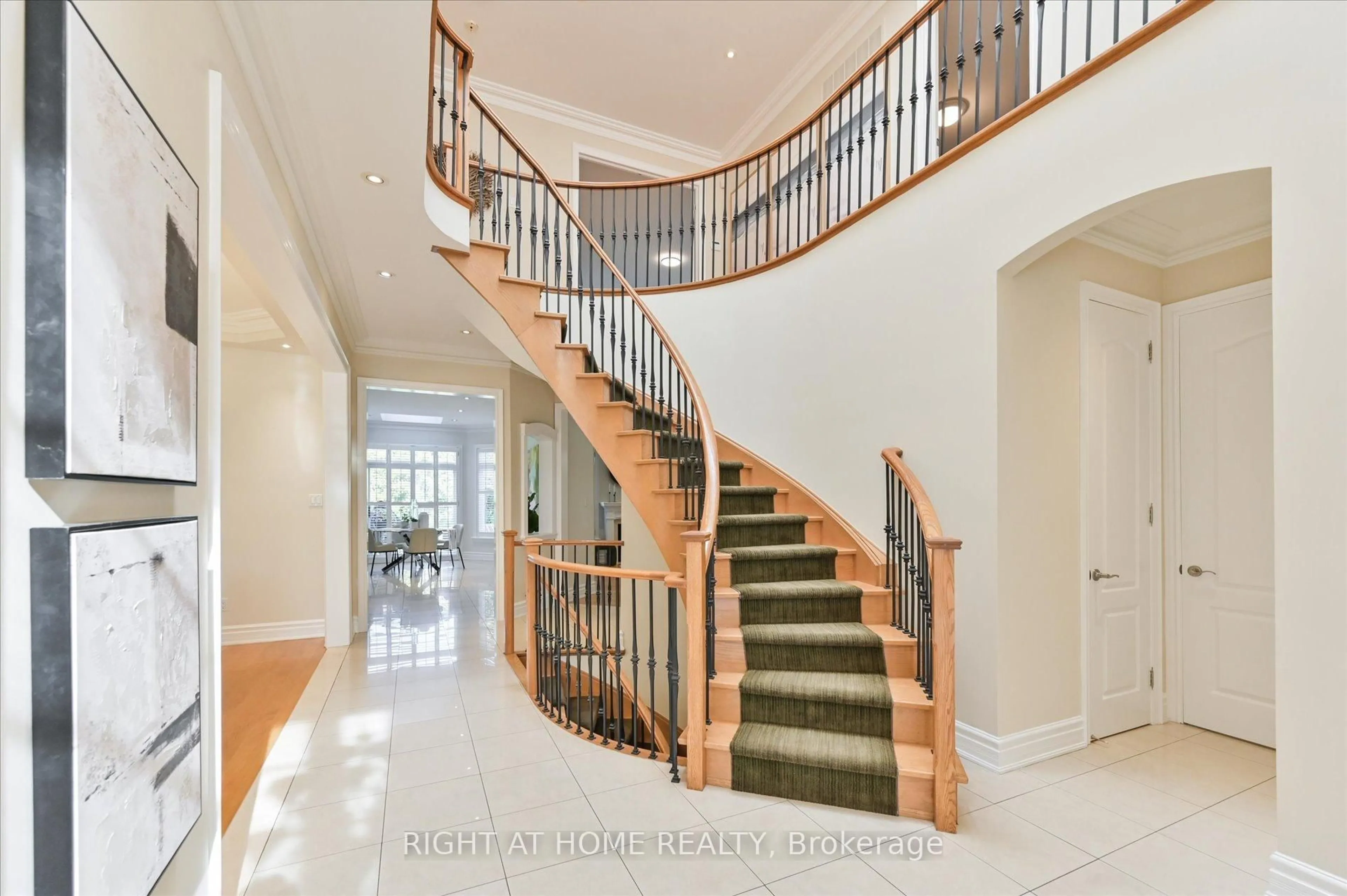 Unknown for 154 Charlton Blvd, Toronto Ontario M2R 2J1