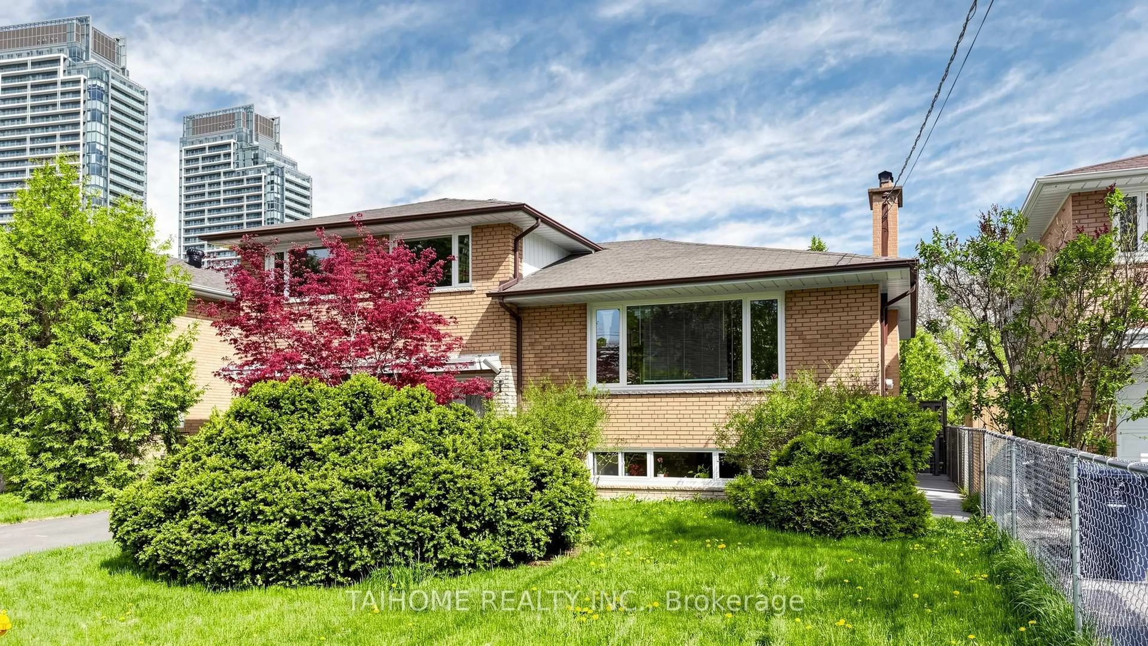 Home with brick exterior material, street for 72 Bowerbank Dr, Toronto Ontario M2M 2A1