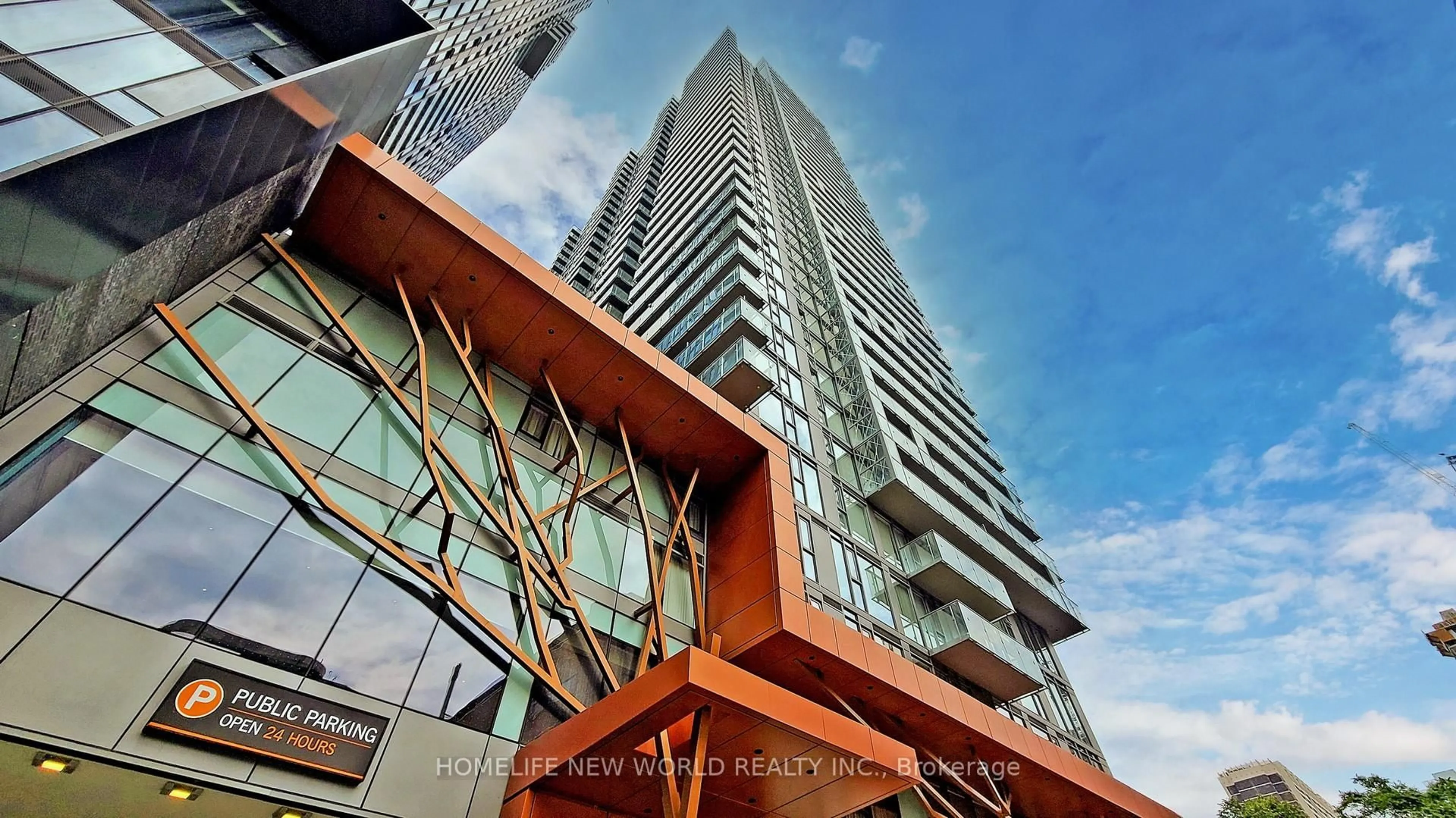Indoor foyer for 50 Wellesley St #705, Toronto Ontario M4Y 1G2