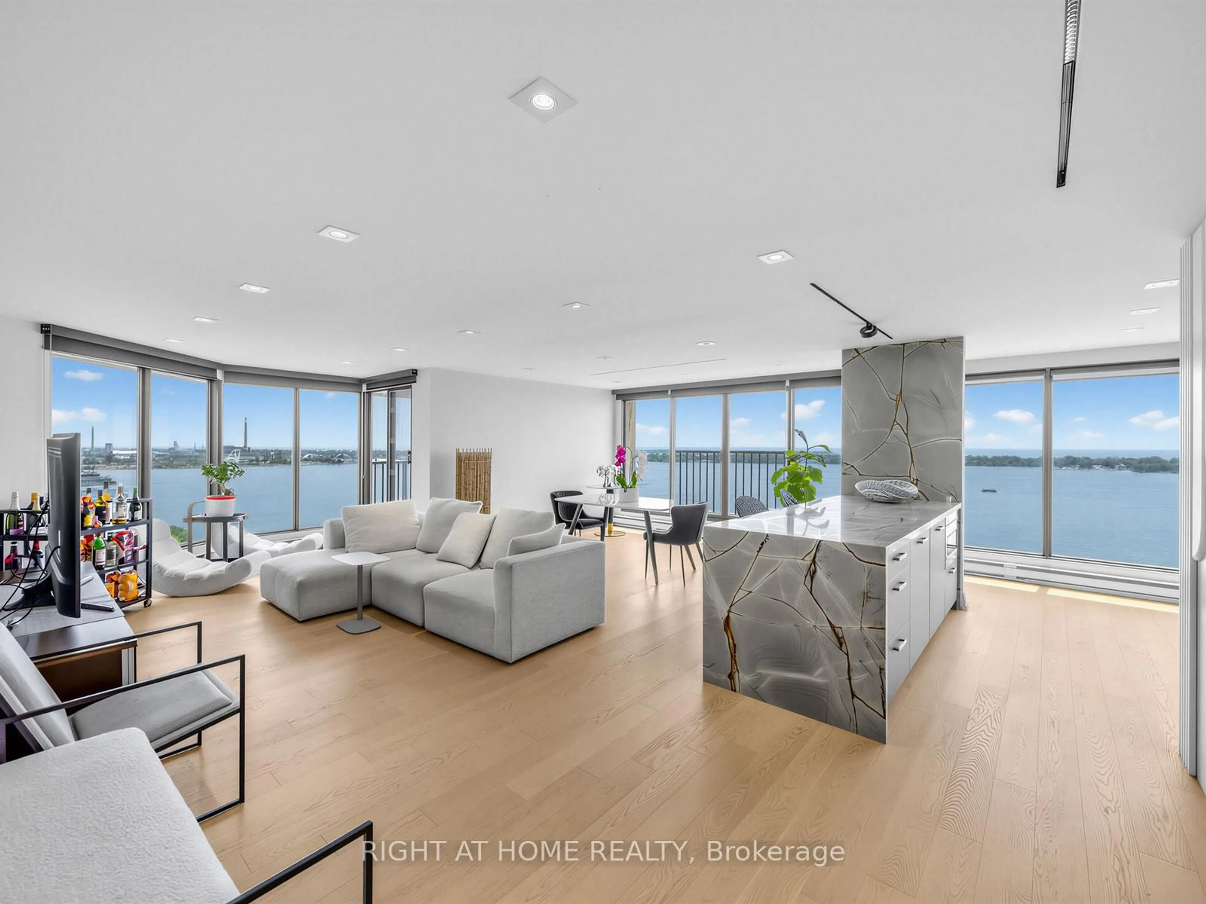 Living room with furniture, unknown for 65 HARBOUR Sq #2202, Toronto Ontario M5J 2L4
