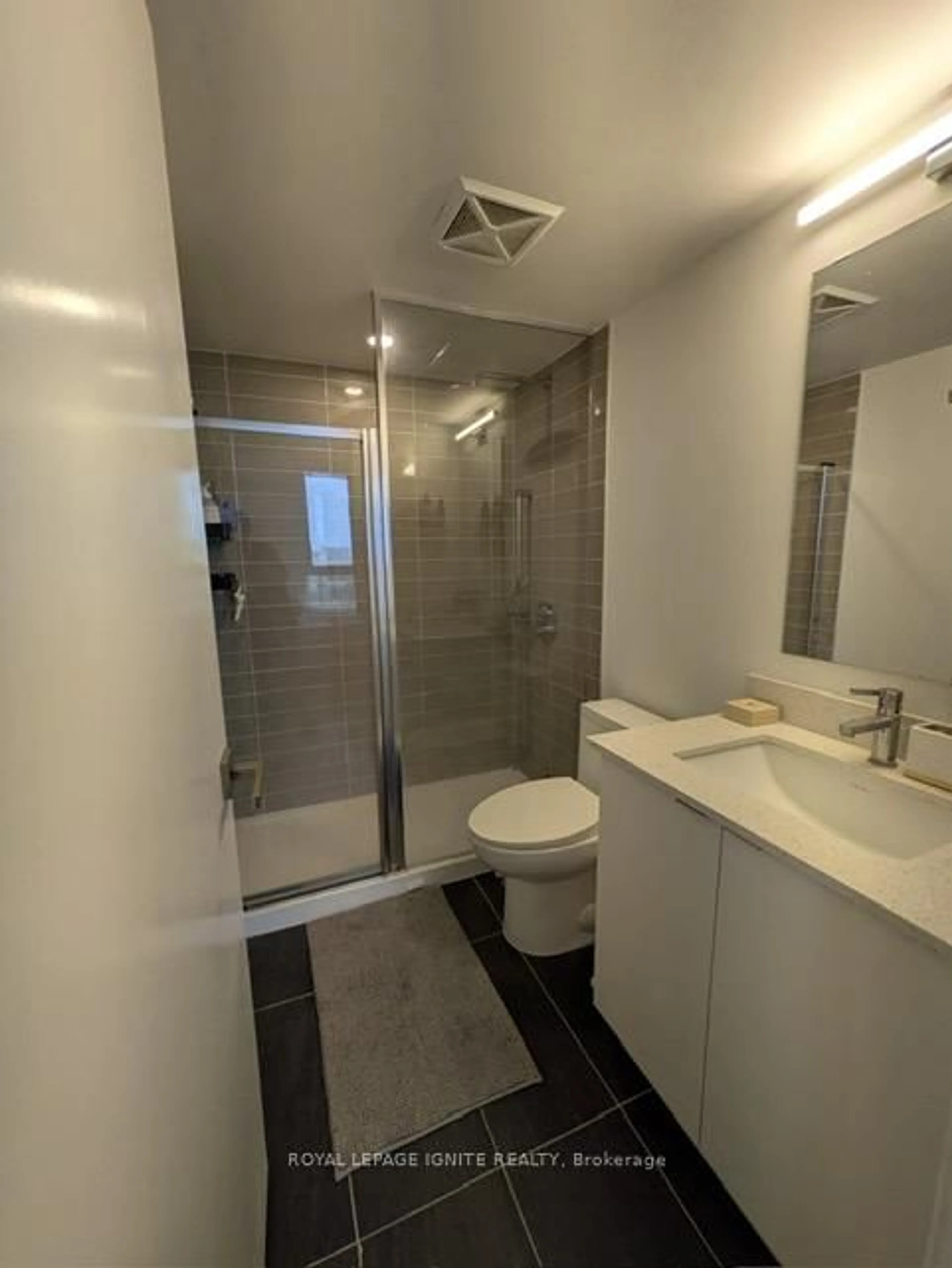 Standard bathroom, unknown for 30 Tretti Way #418, Toronto Ontario M3H 0E3