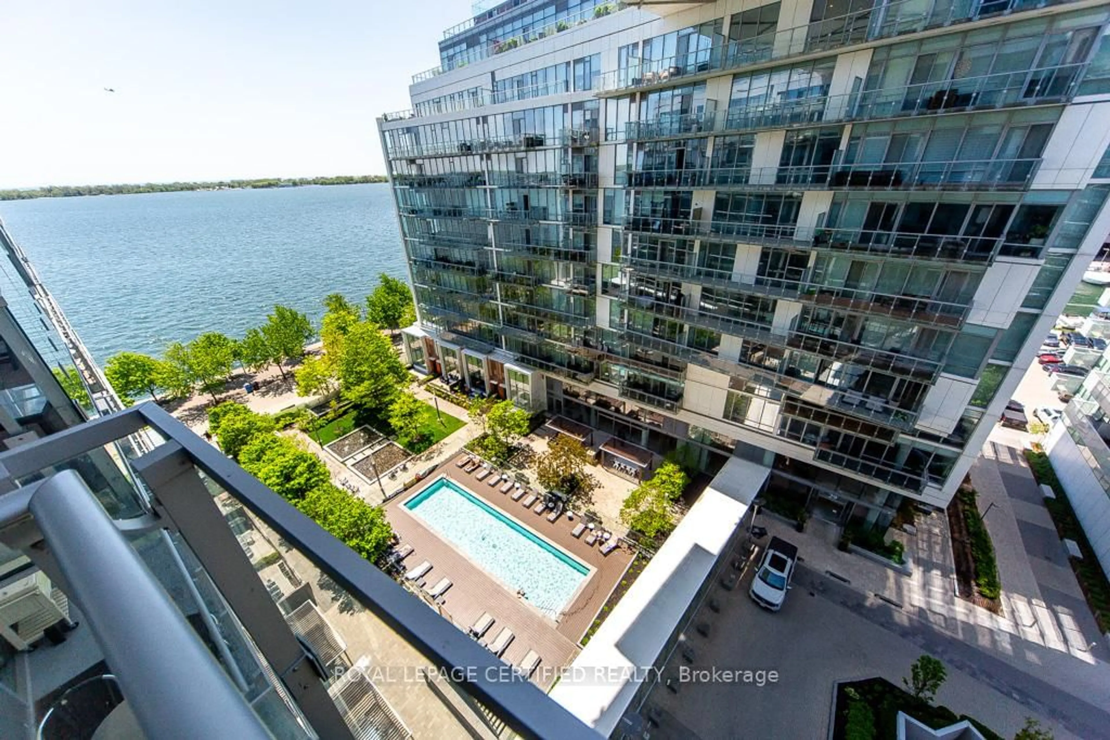 Patio, water/lake/river/ocean view for 29 Queens Quay St #928, Toronto Ontario M5E 0A5