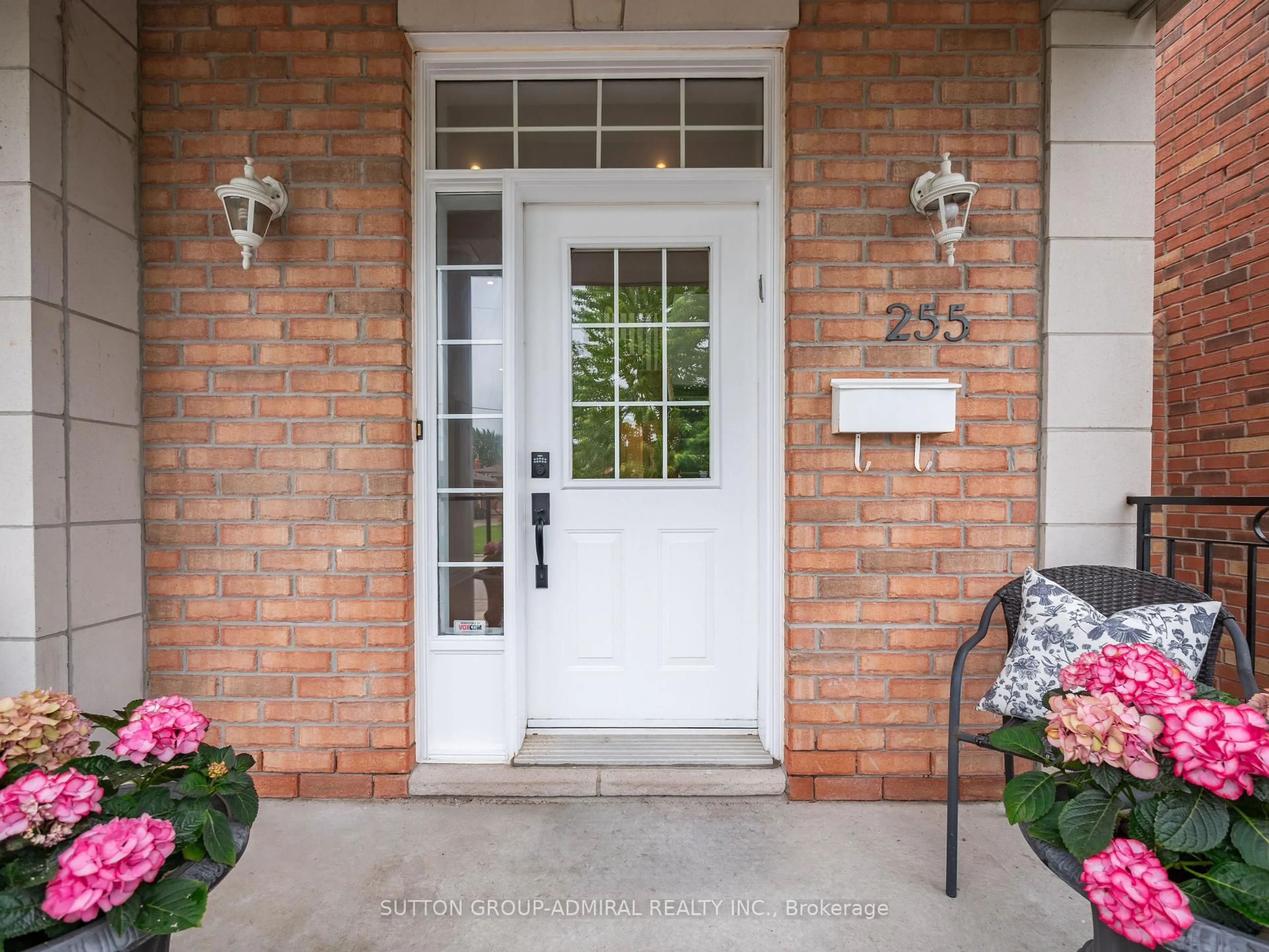 Unknown for 255 Cocksfield Ave, Toronto Ontario M3H 3T6