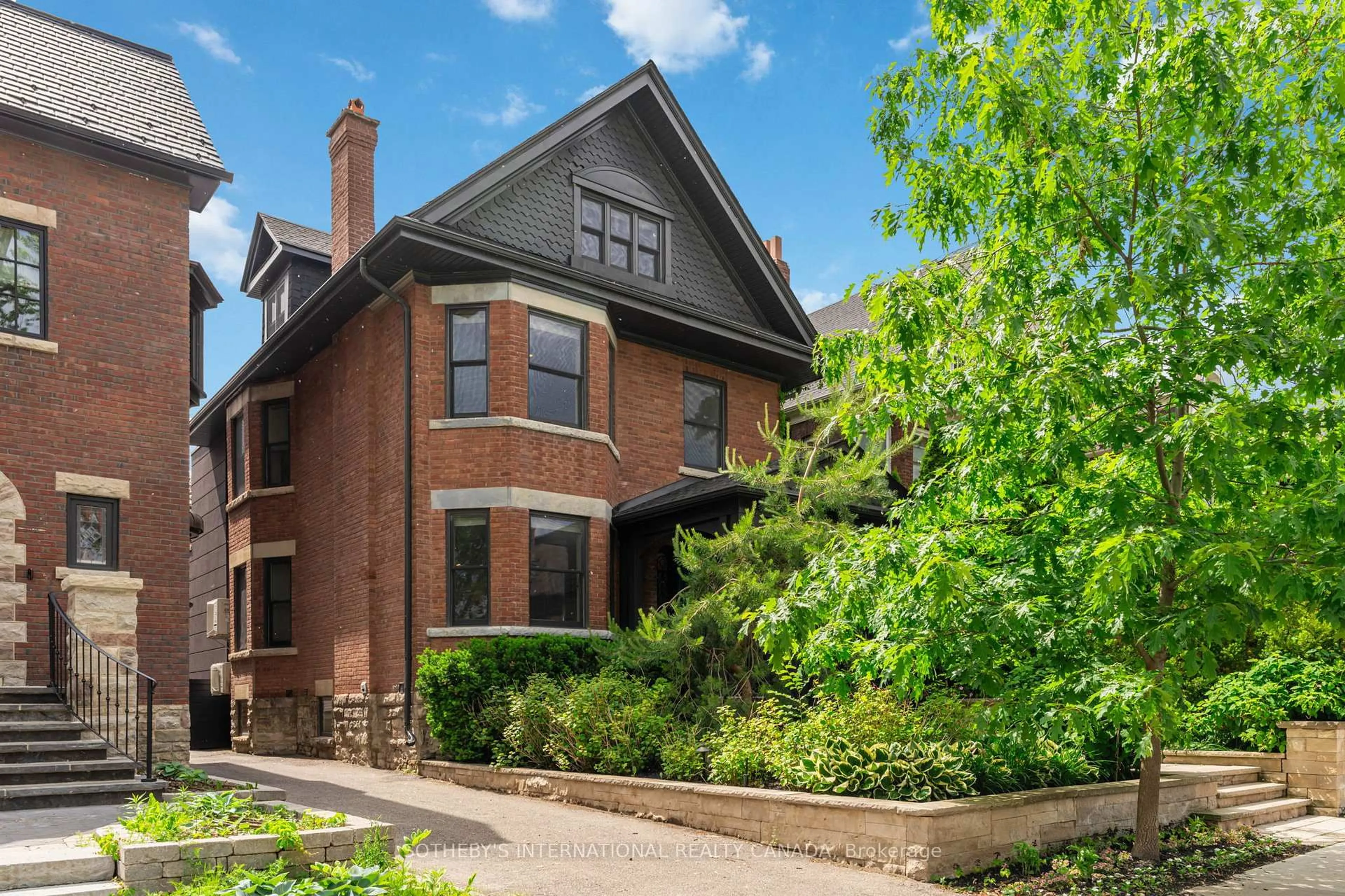 Home with brick exterior material, street for 330 Palmerston Blvd, Toronto Ontario M6G 2N6
