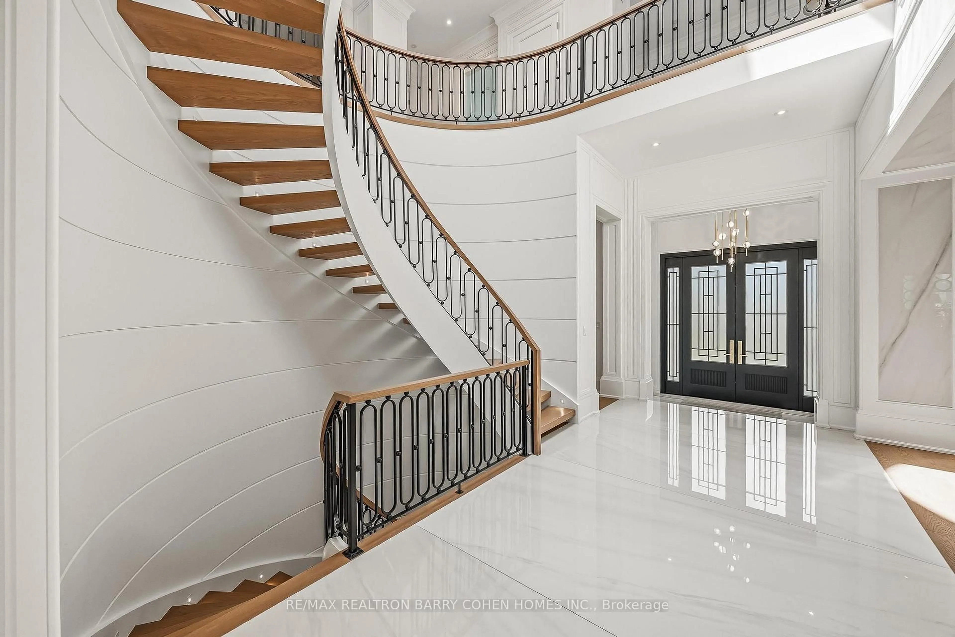 Unknown for 15 Sulgrave Cres, Toronto Ontario M2L 1W5