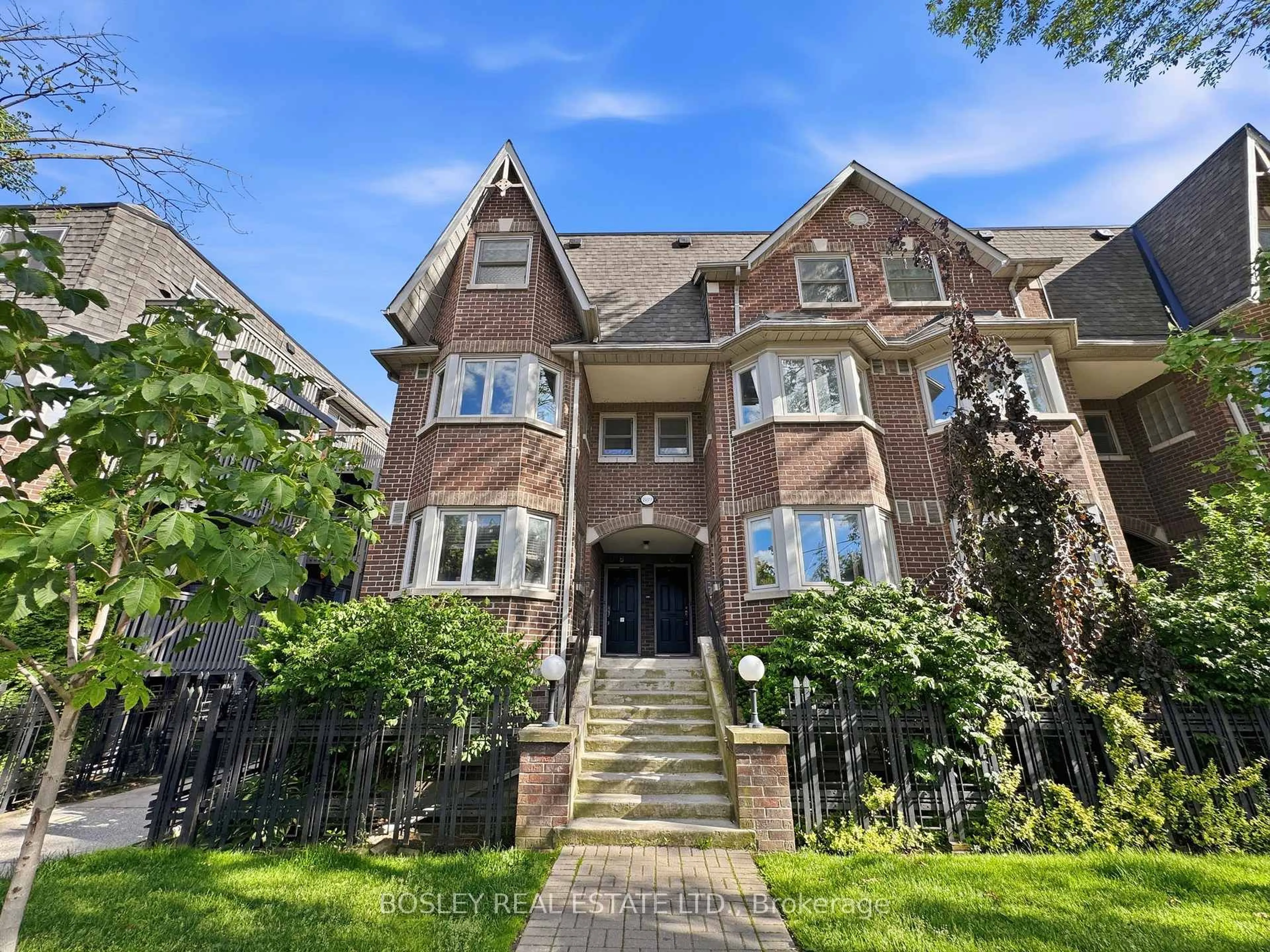 Home with brick exterior material, street for 889 Adelaide St #B, Toronto Ontario M6J 3T1