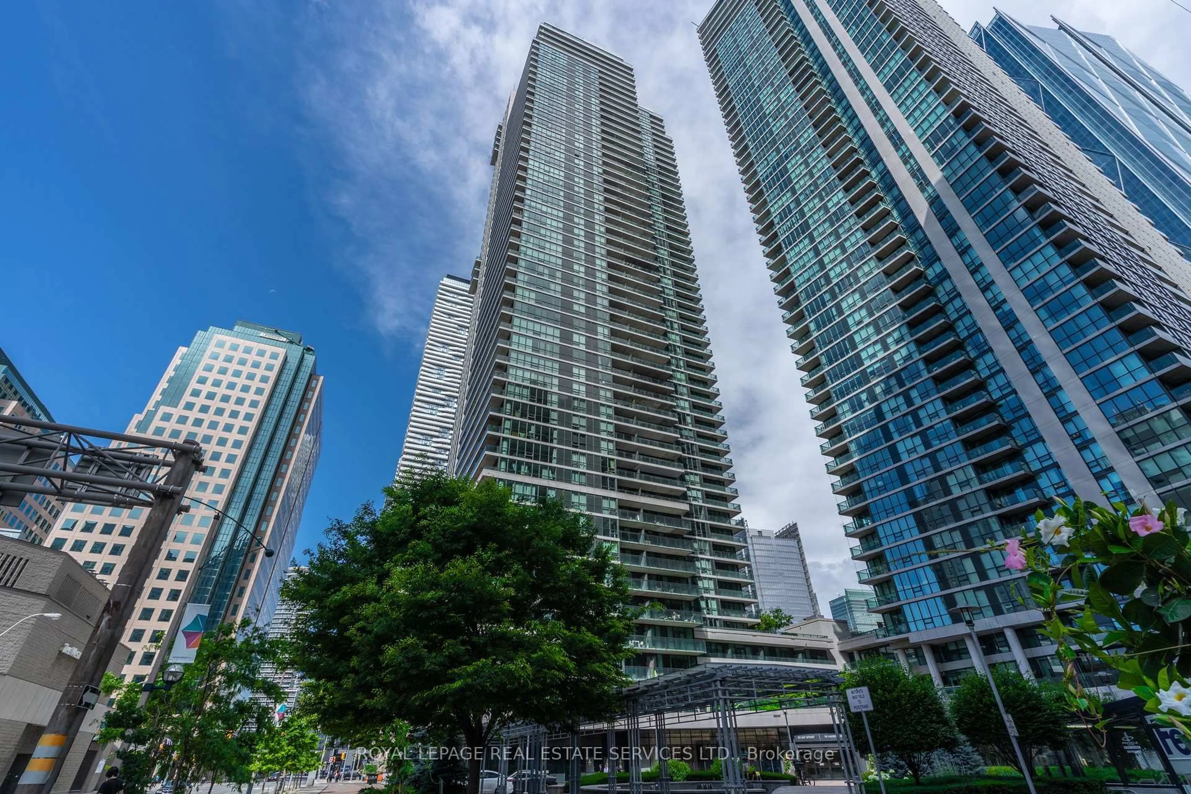 Unknown for 18 Harbour St #1204, Toronto Ontario M5J 2Z6