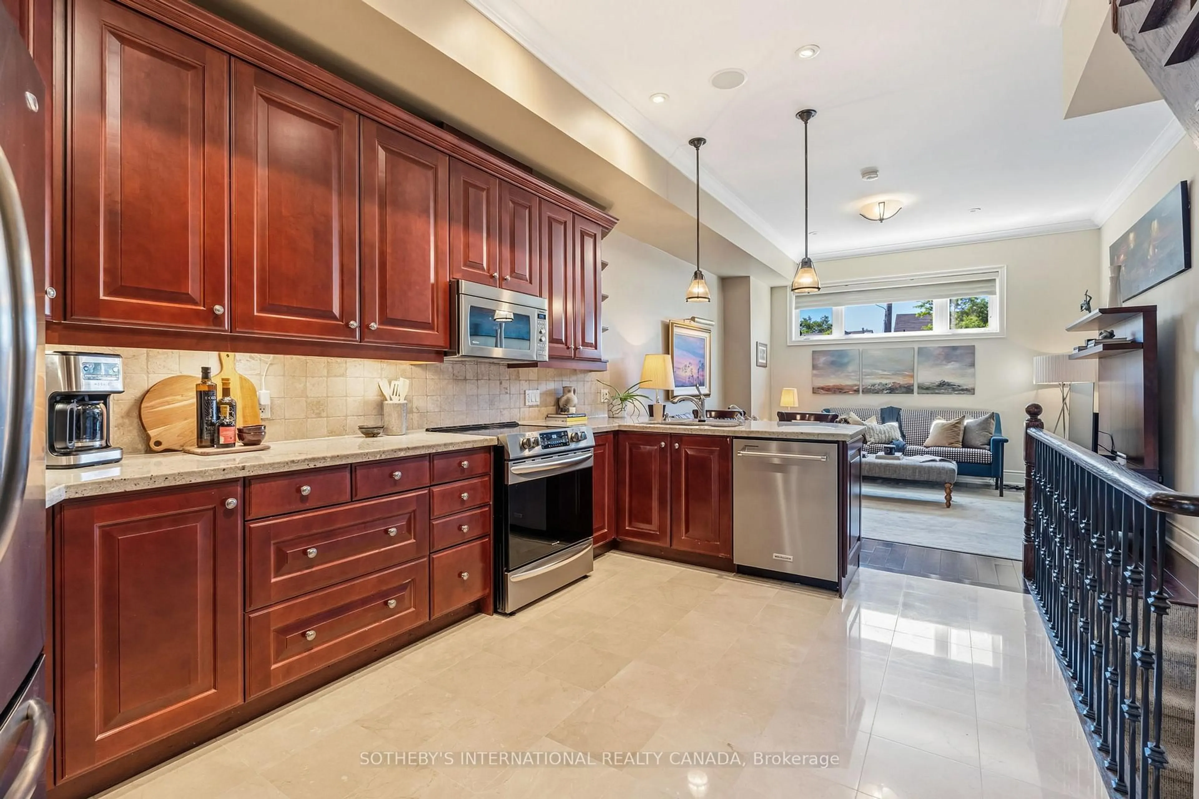 Open concept kitchen, ceramic/tile floor for 547B Parliament St, Toronto Ontario M4X 1P7