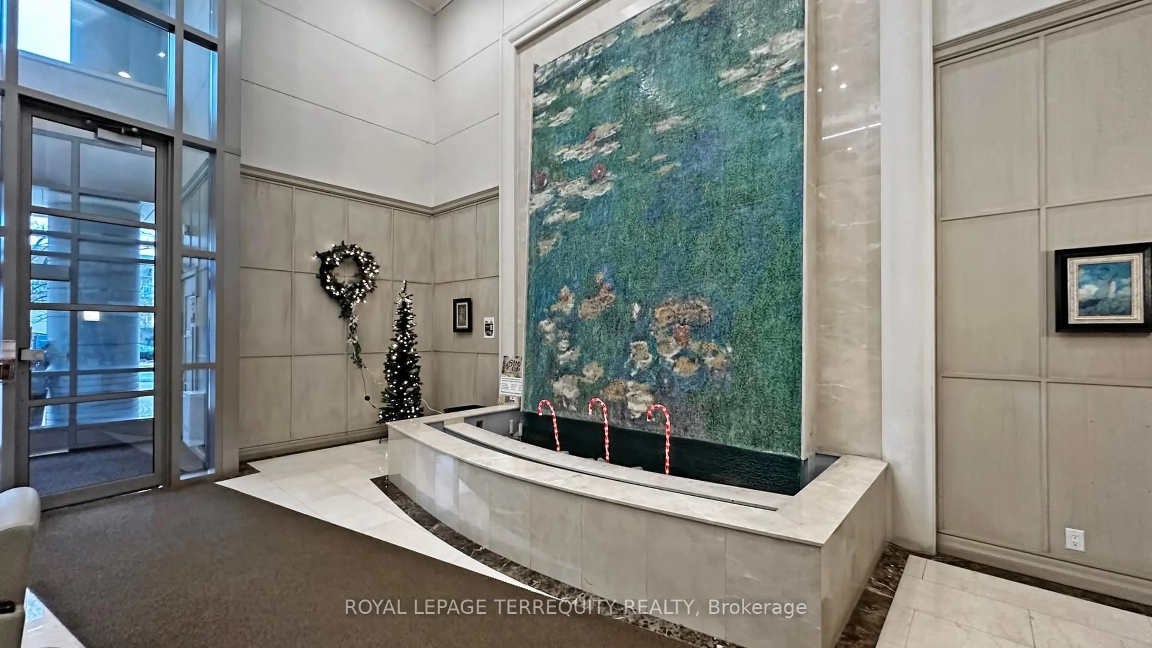 Contemporary bathroom, ceramic/tile floor for 60 Byng Ave ##1509, Toronto Ontario M2N 7K3