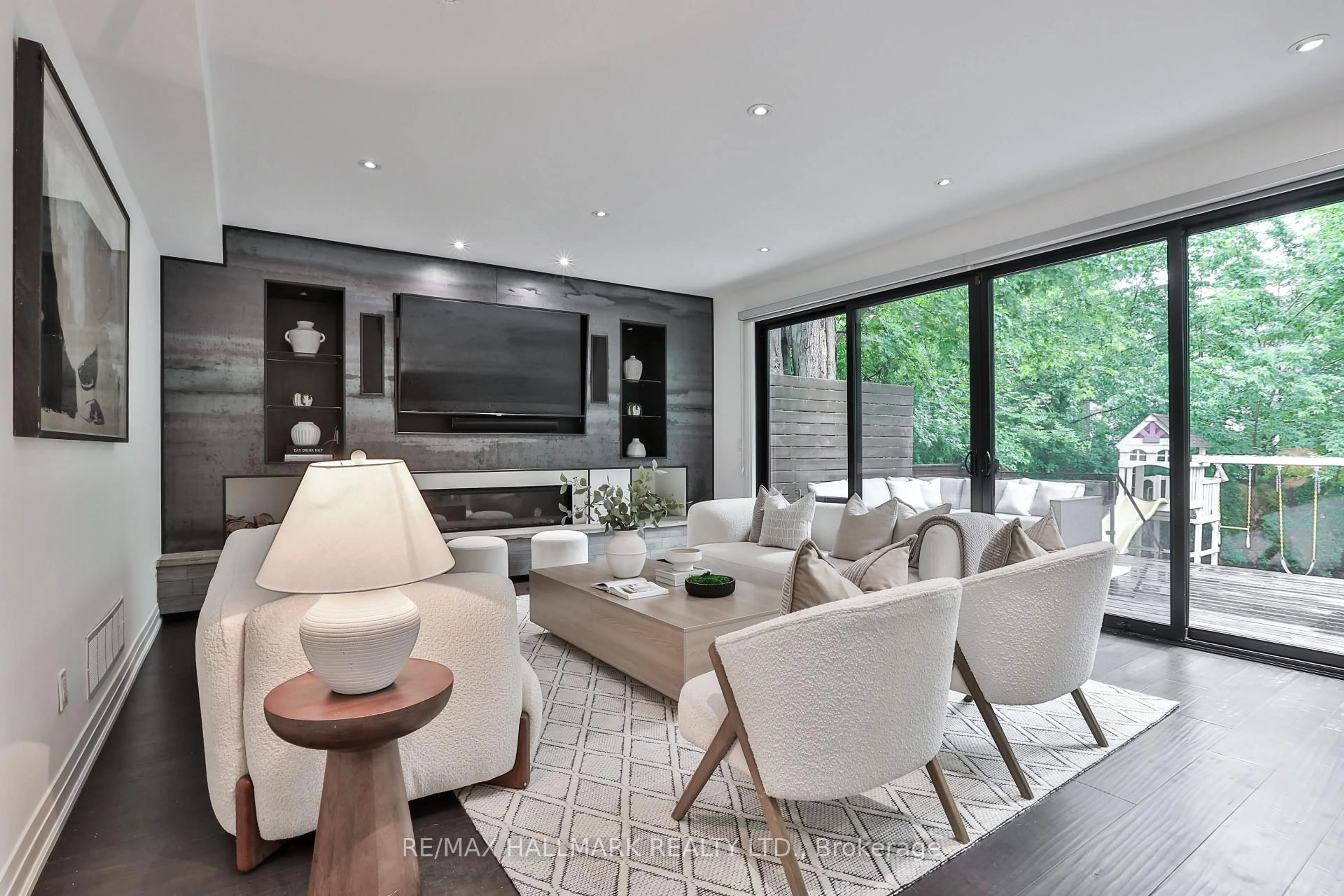 Living room with furniture, unknown for 41 Invermay Ave, Toronto Ontario M3H 1Z1