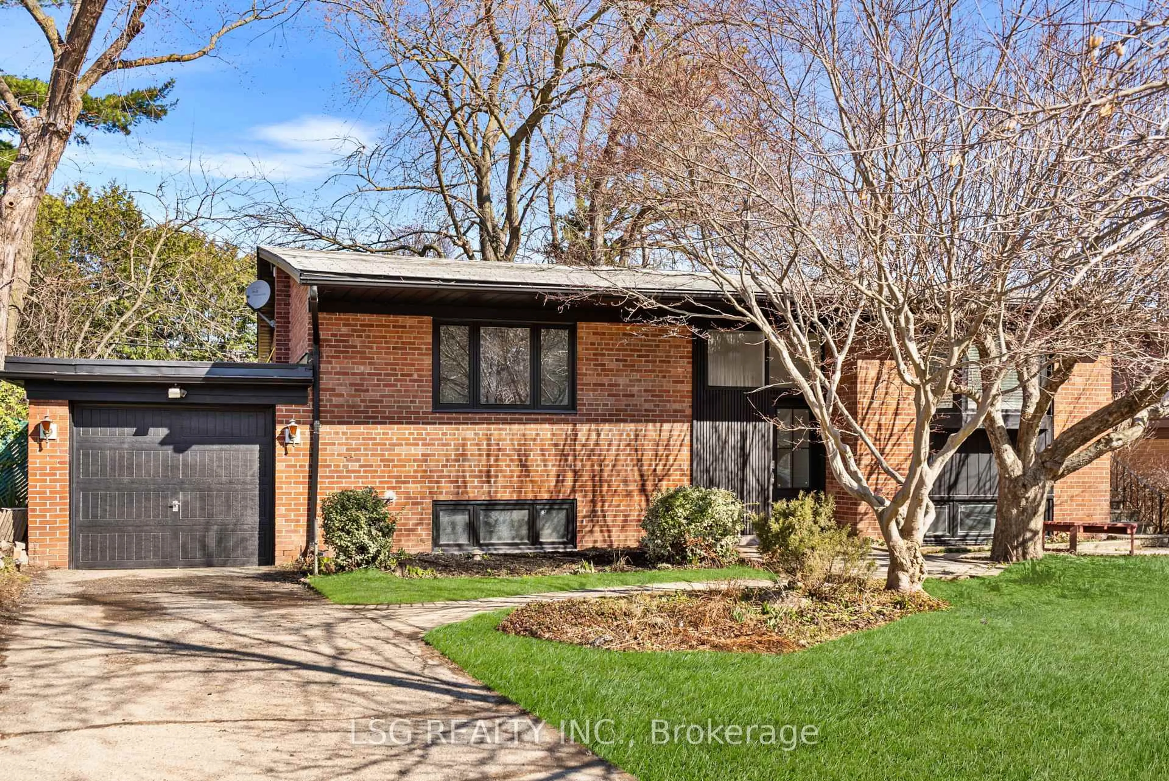 Home with brick exterior material, street for 26 Grangemill Cres, Toronto Ontario M3B 2J2