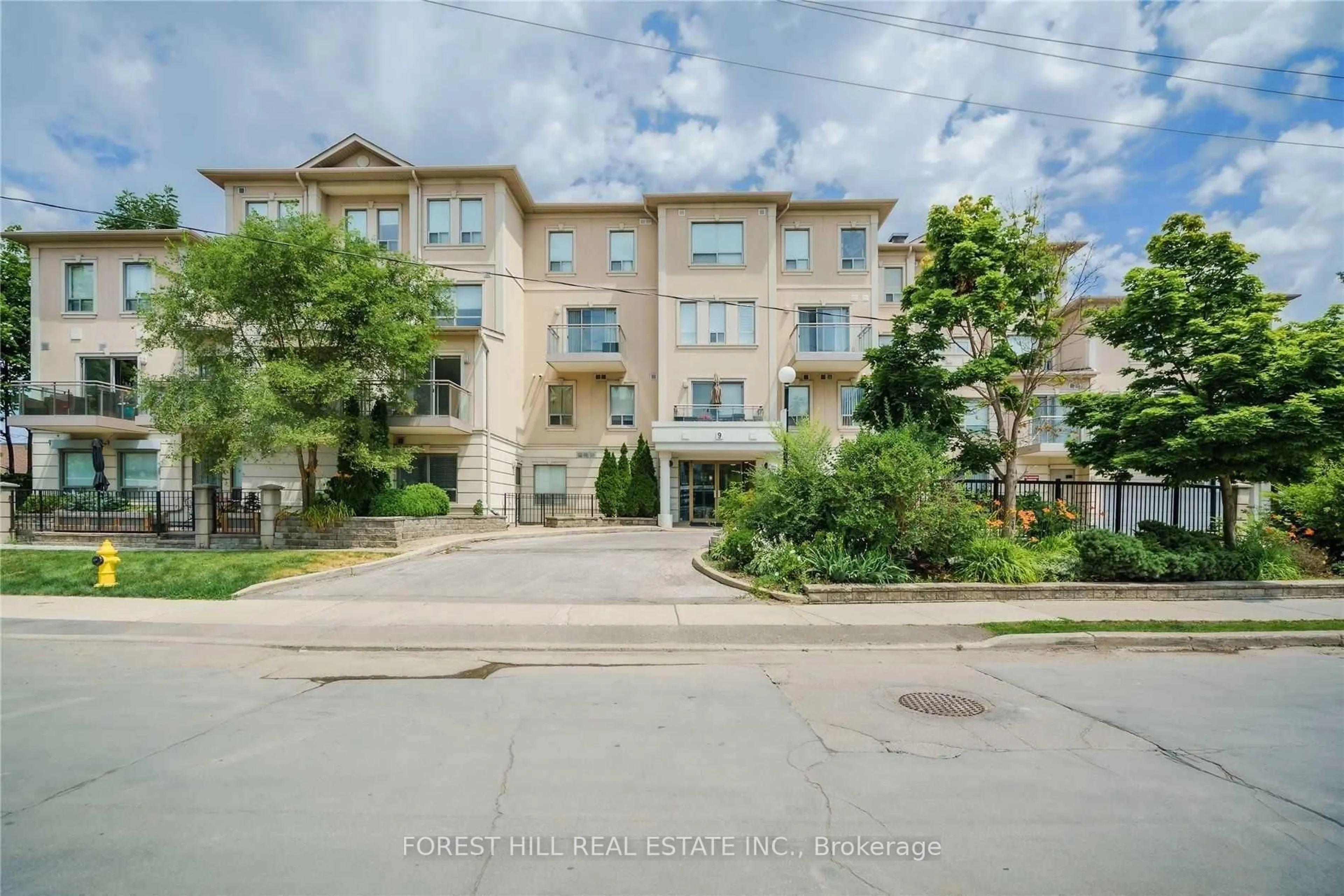 Unknown for 9 Greenbriar Rd #103, Toronto Ontario M2K 1H4
