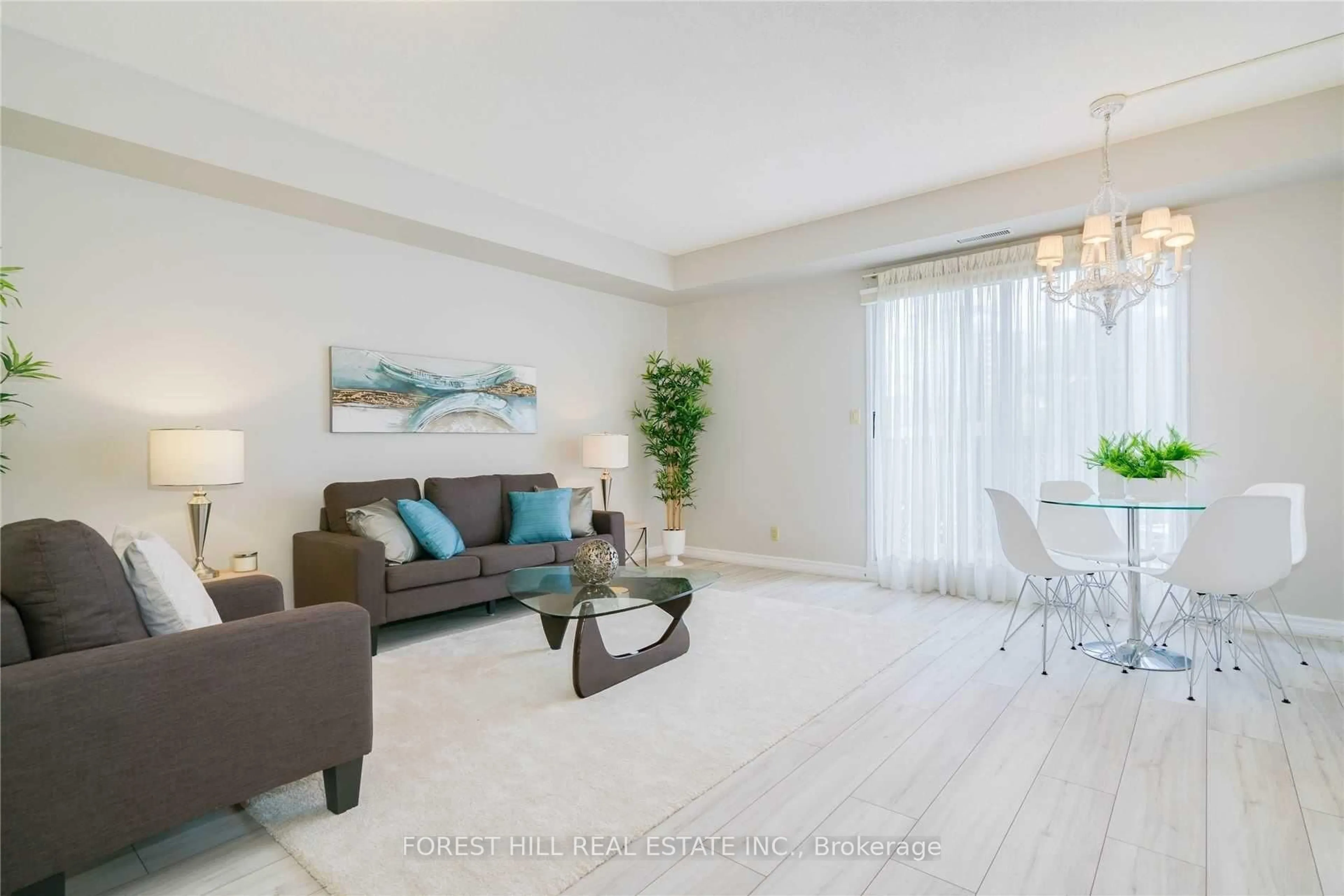 Living room with furniture, unknown for 9 Greenbriar Rd #103, Toronto Ontario M2K 1H4