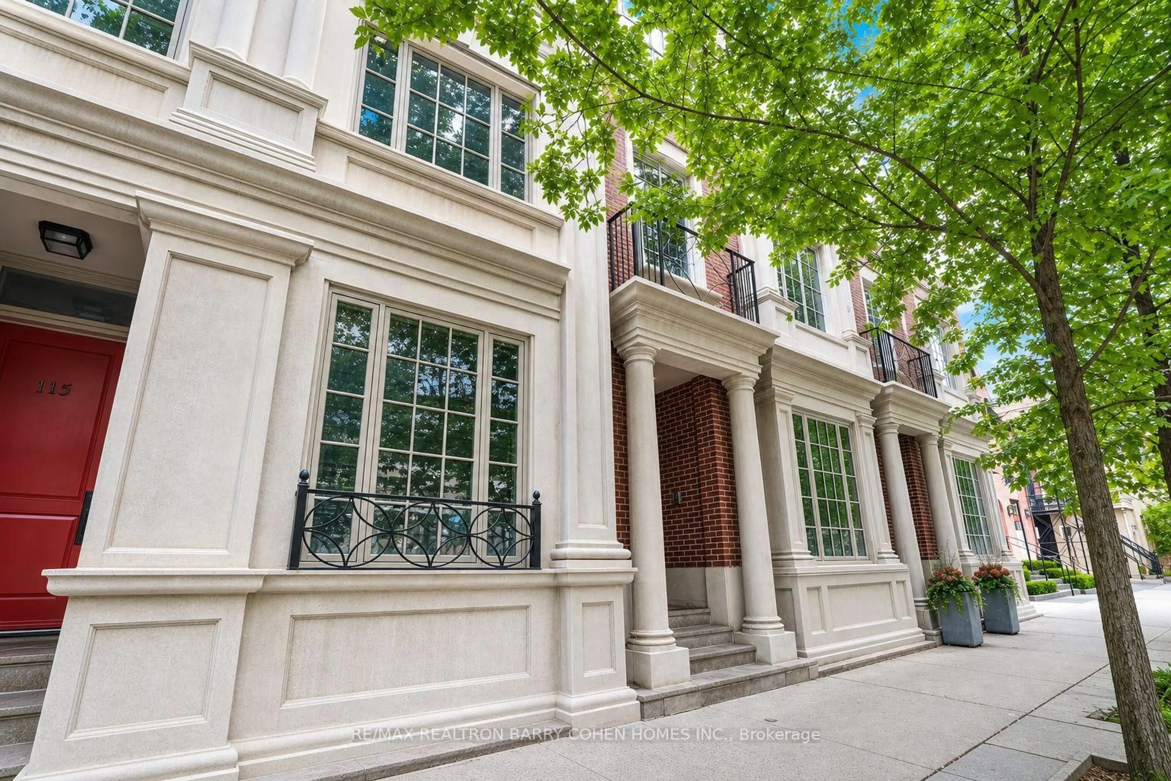 Unknown for 117 Scollard St, Toronto Ontario M5R 1G4