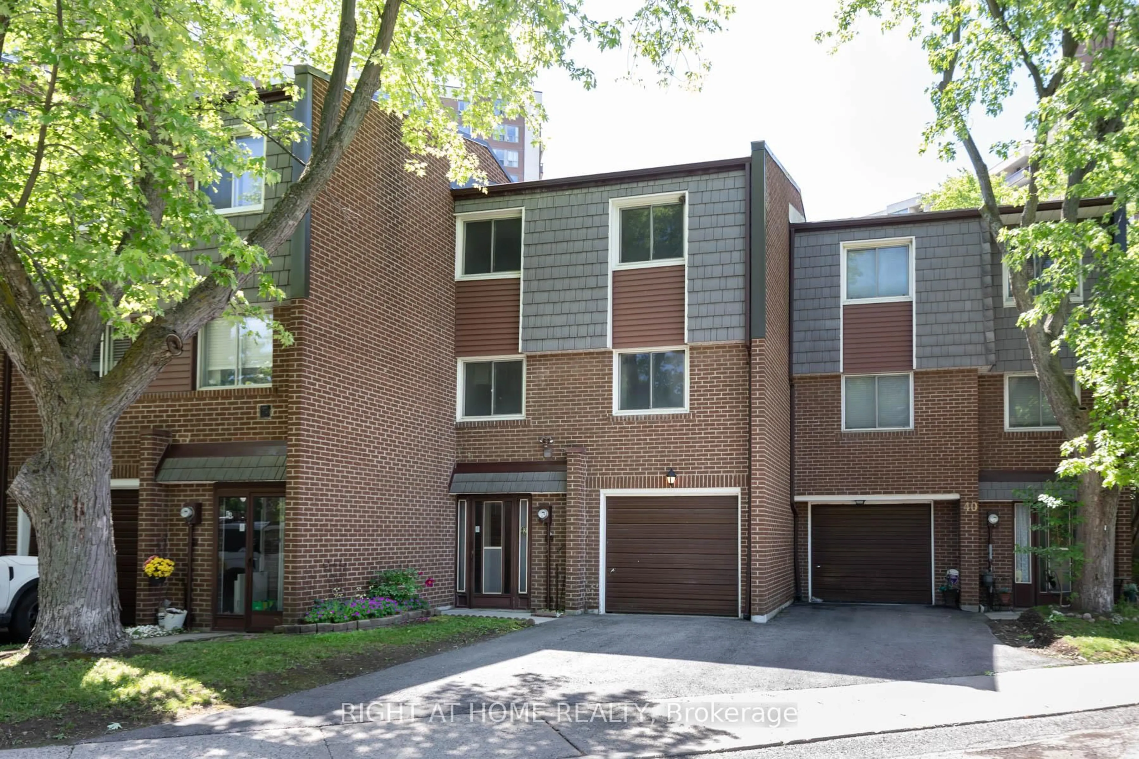Home with brick exterior material, street for 42 Vicora Linkway, Toronto Ontario M3C 1B1