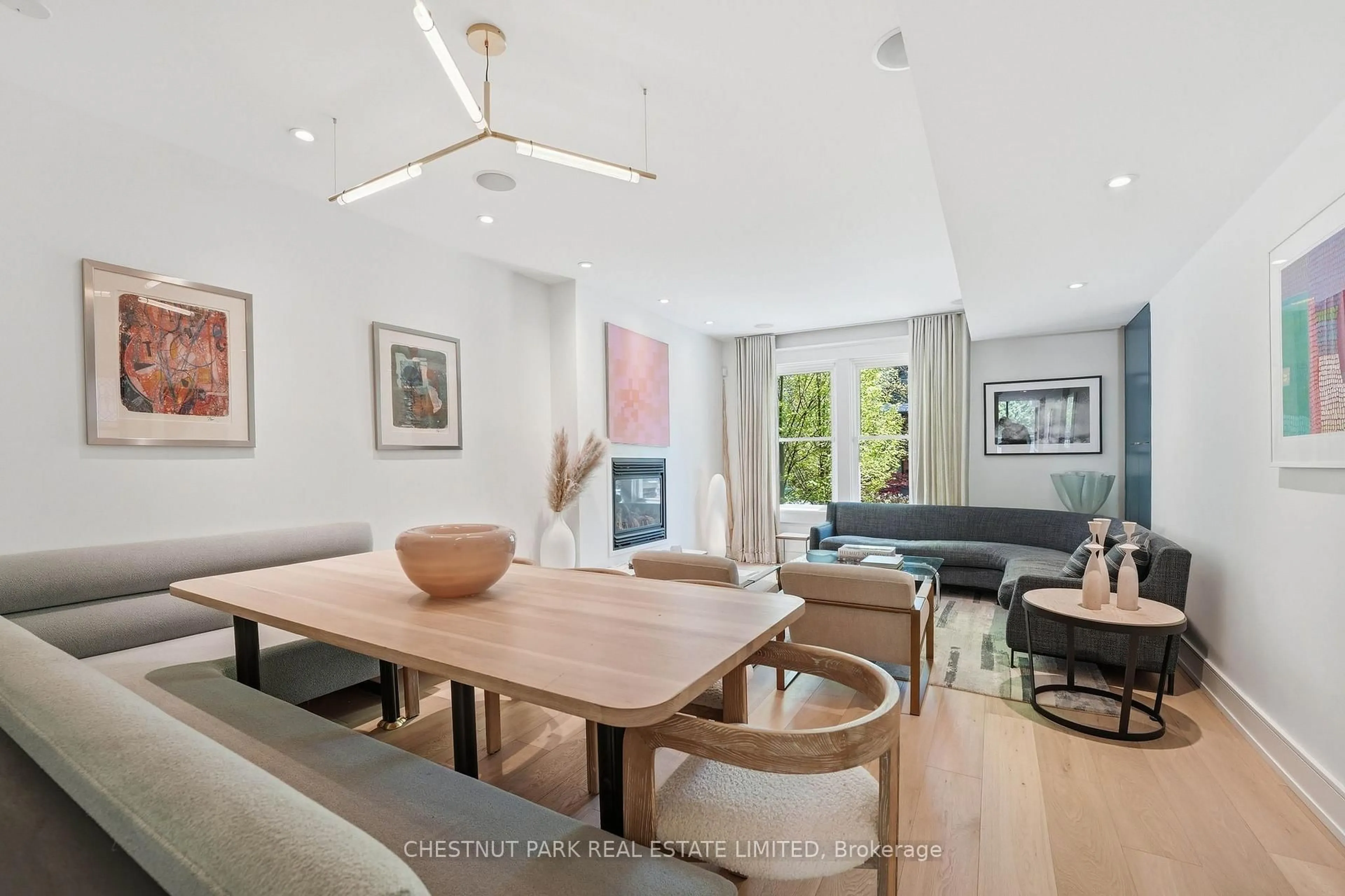 Unknown for 154 Cottingham St, Toronto Ontario M4V 1C3