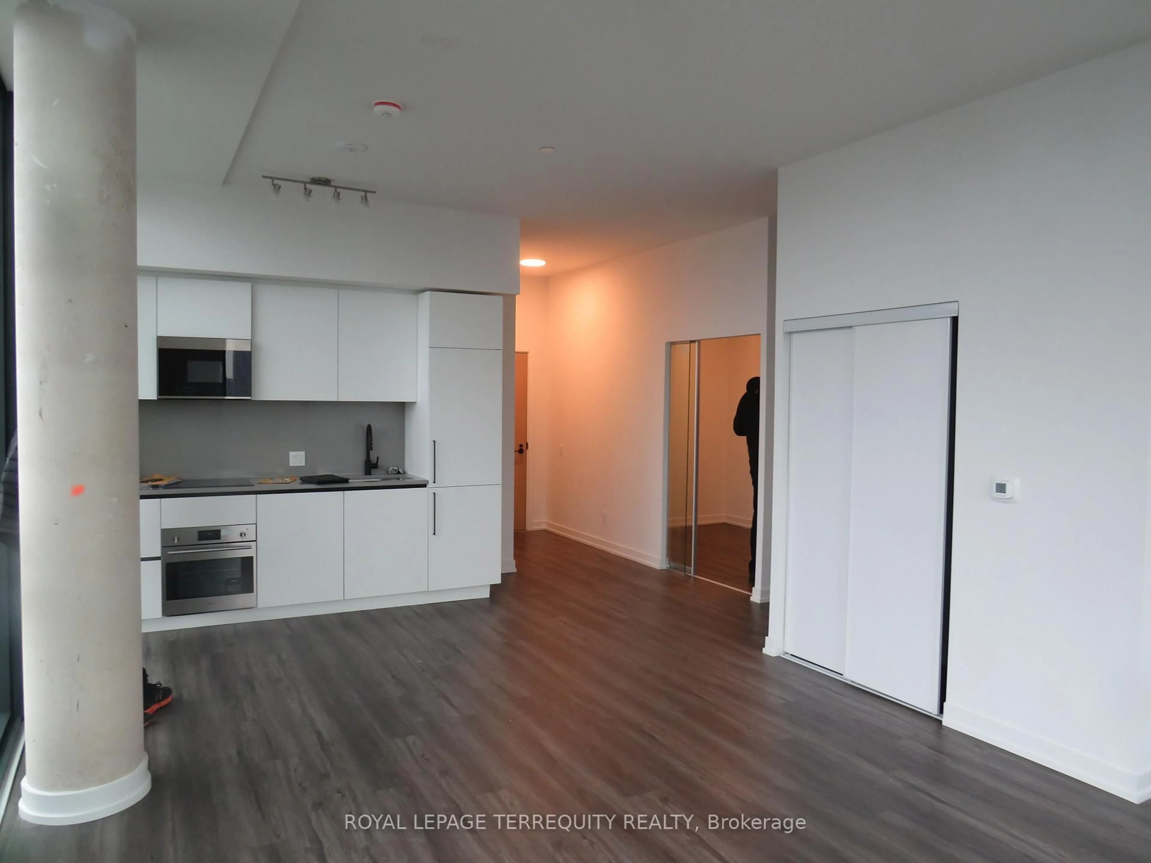 A pic of a room for 35 Parliament St #3304, Toronto Ontario M5A 0Z5