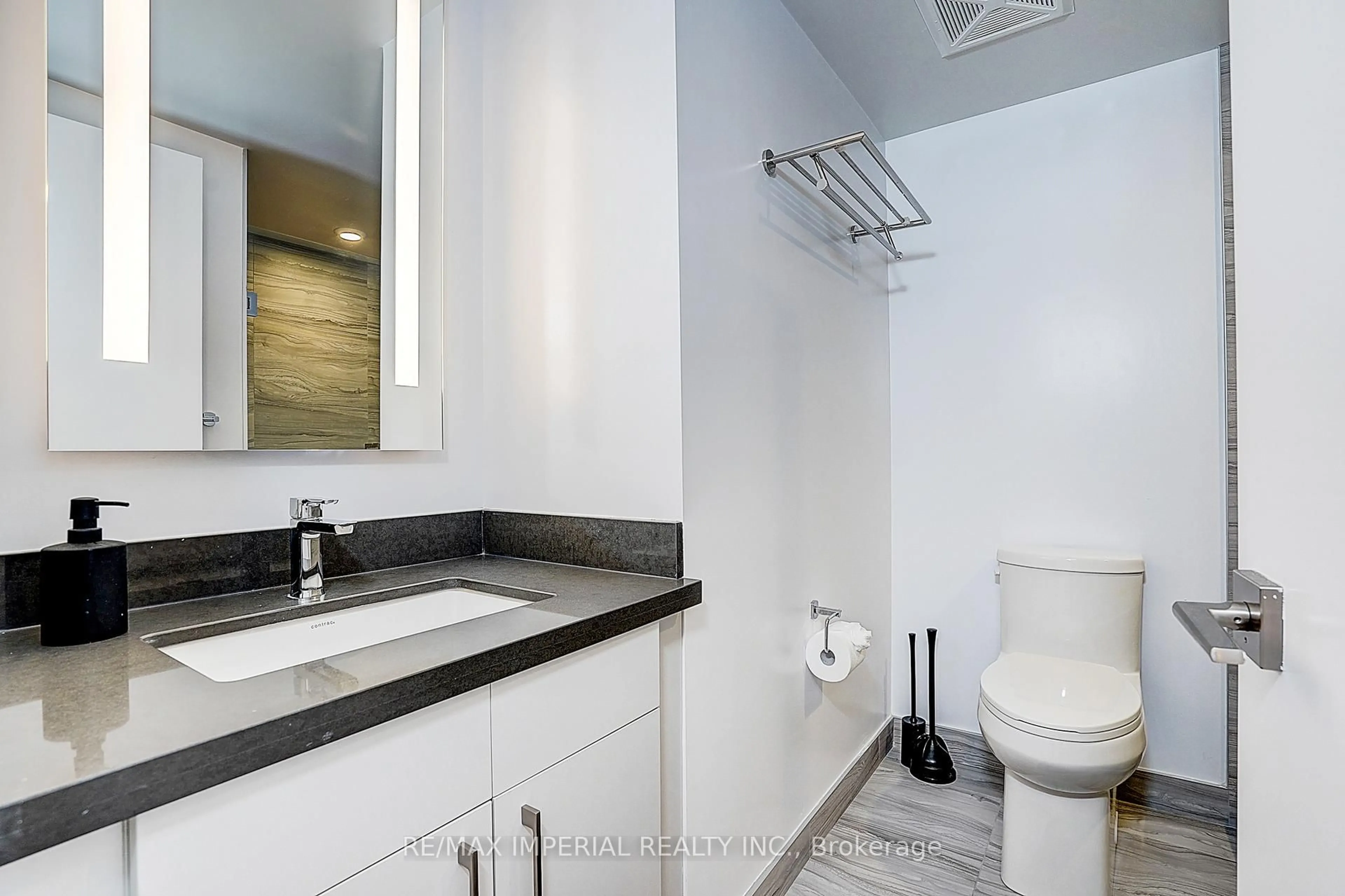 Standard bathroom, ceramic/tile floor for 188 Cumberland St #2210, Toronto Ontario M5R 0B6