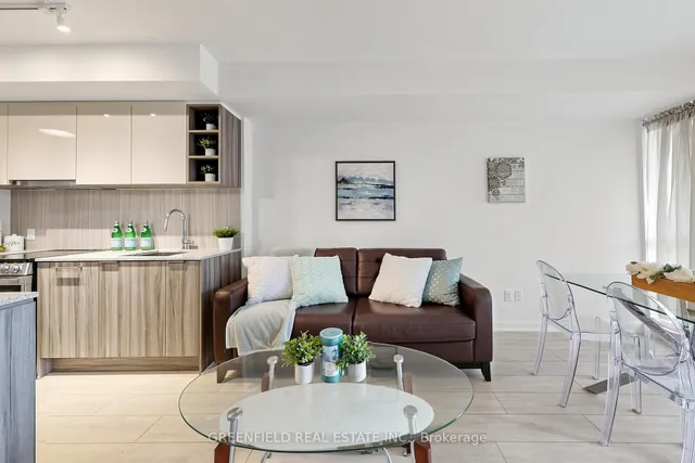 31 Tippett Rd #333, Toronto 5