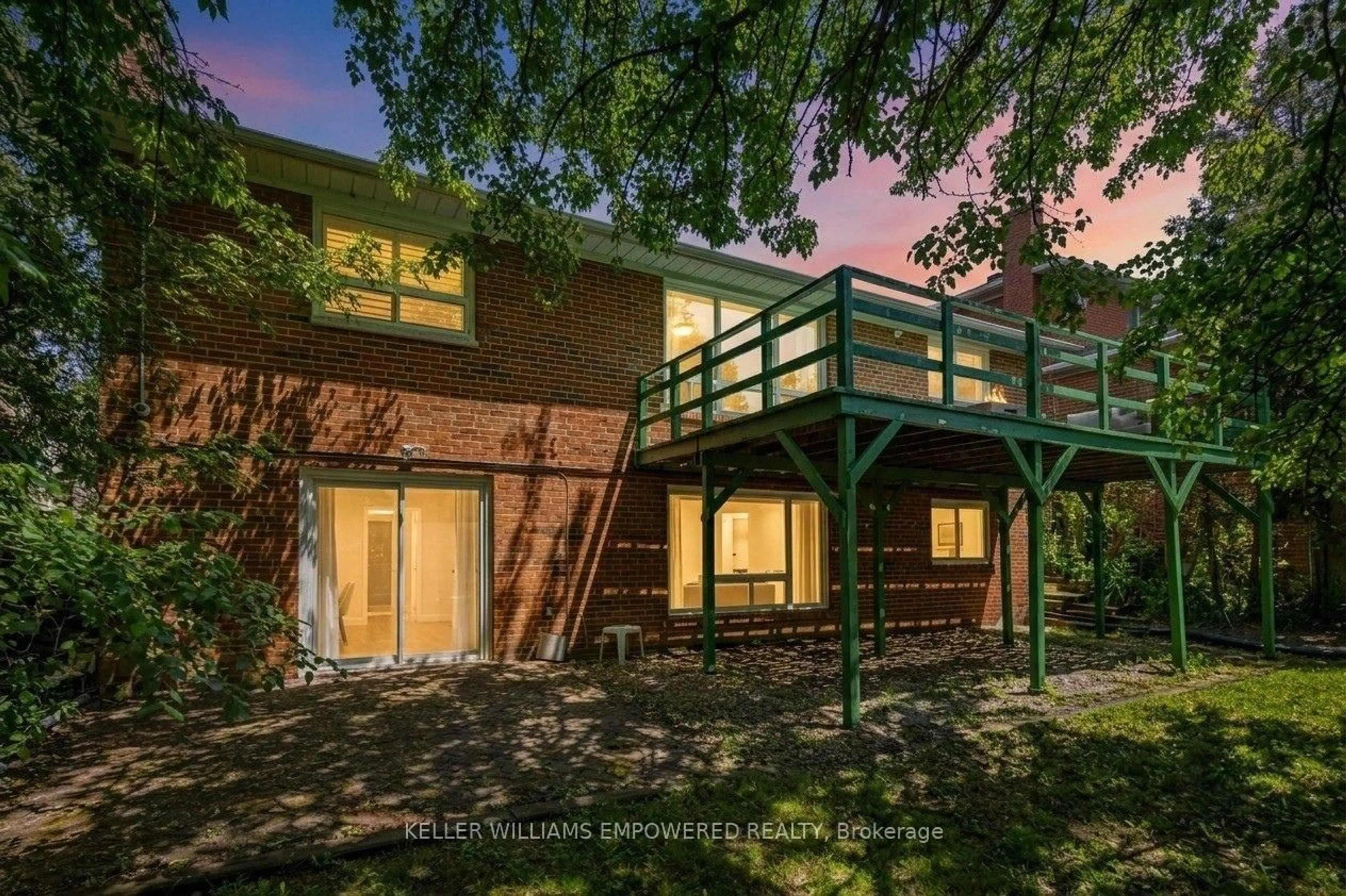 Home with brick exterior material, building for 42 Pineway Blvd, Toronto Ontario M2H 1A1
