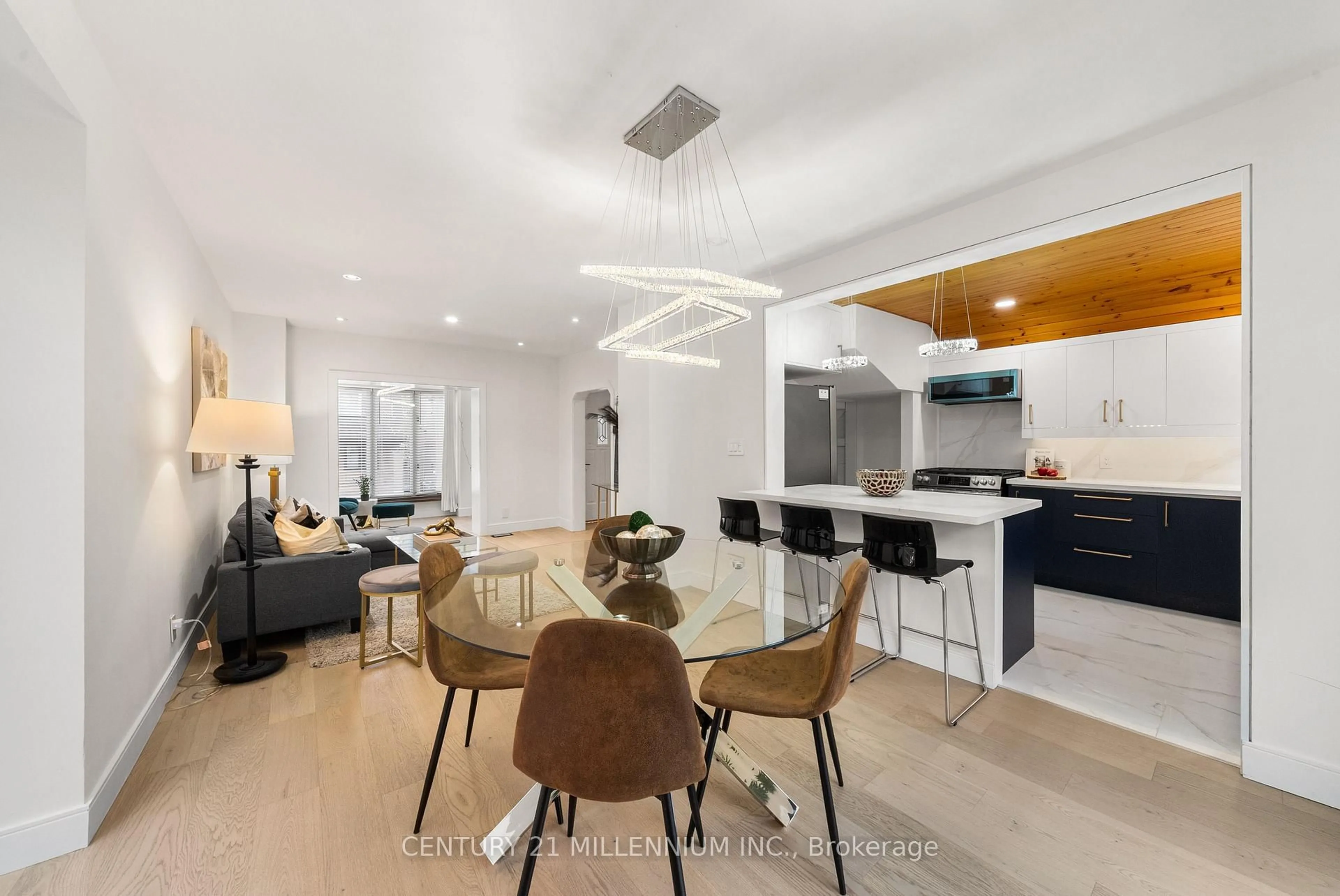 Unknown for 134 Helendale Ave, Toronto Ontario M4R 1C7