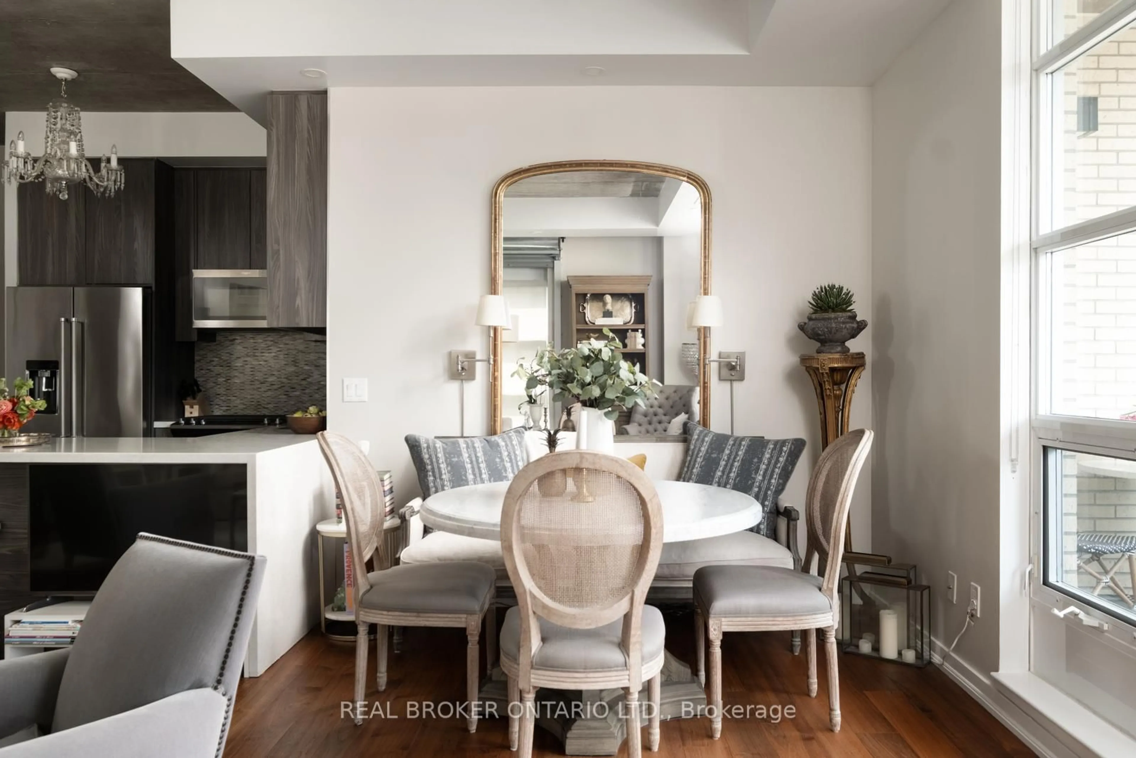 Dining room, unknown for 23 Brant St #803, Toronto Ontario M5V 2L5