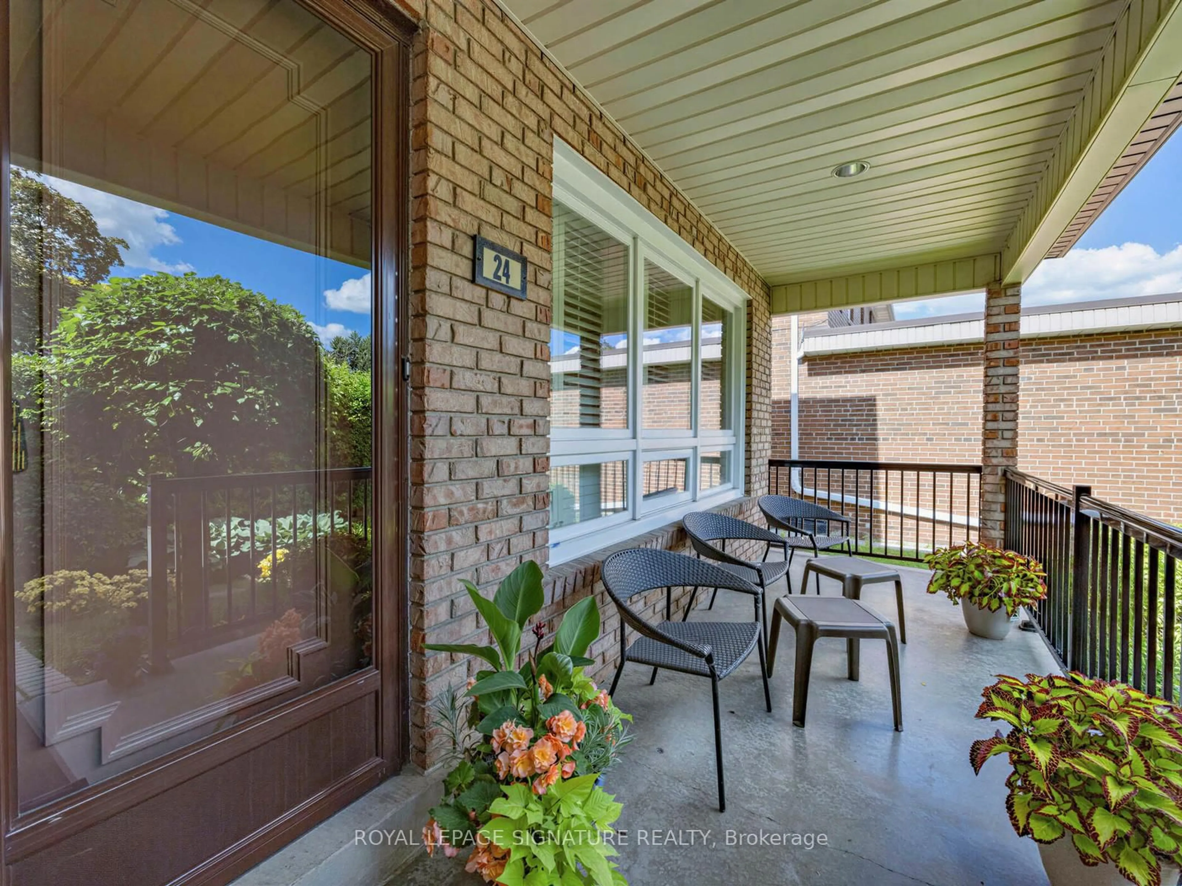 Unknown for 24 Rockland Dr, Toronto Ontario M2M 2Y9
