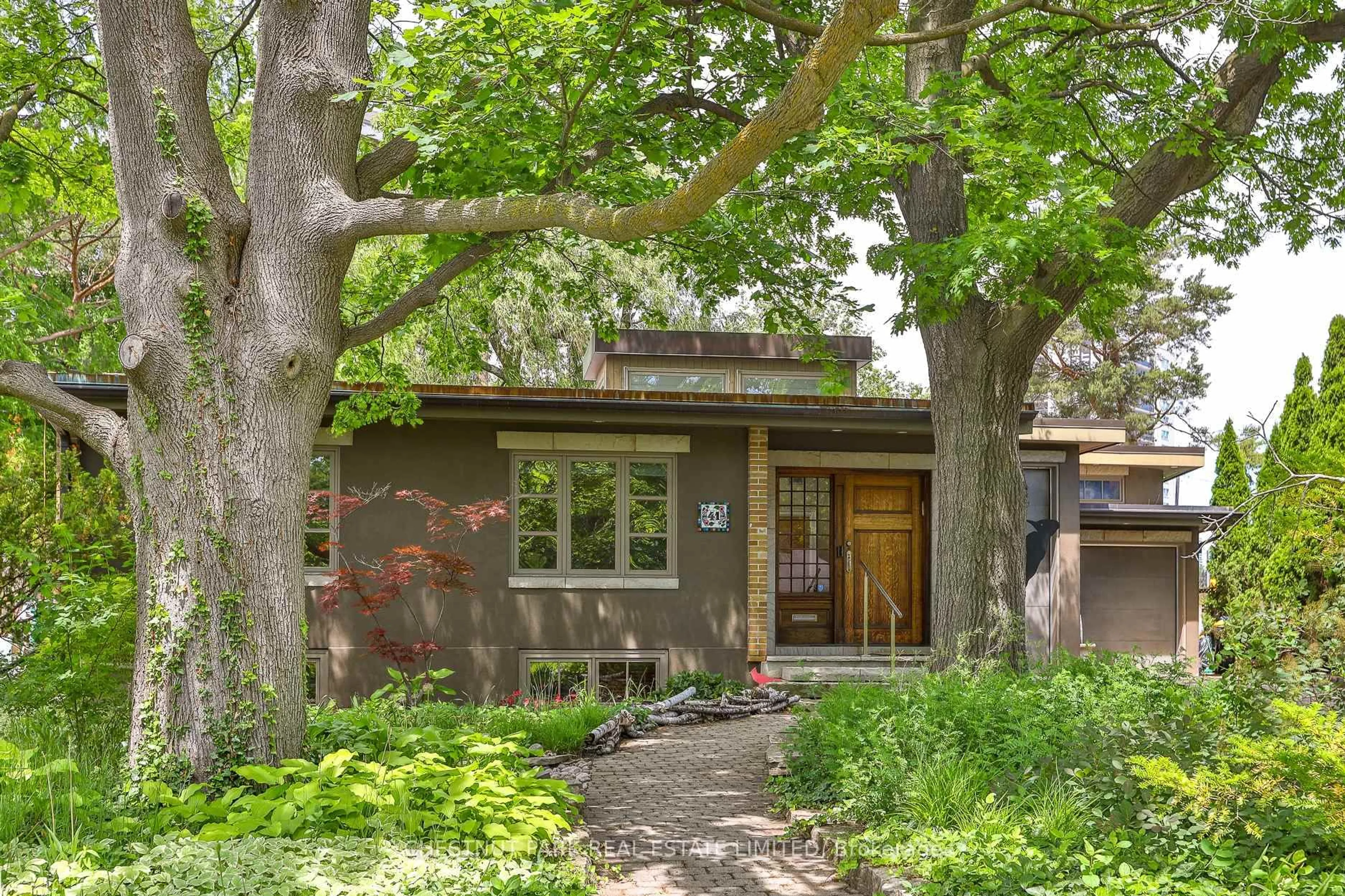 Unknown for 41 Hurlingham Cres, Toronto Ontario M3B 2P9