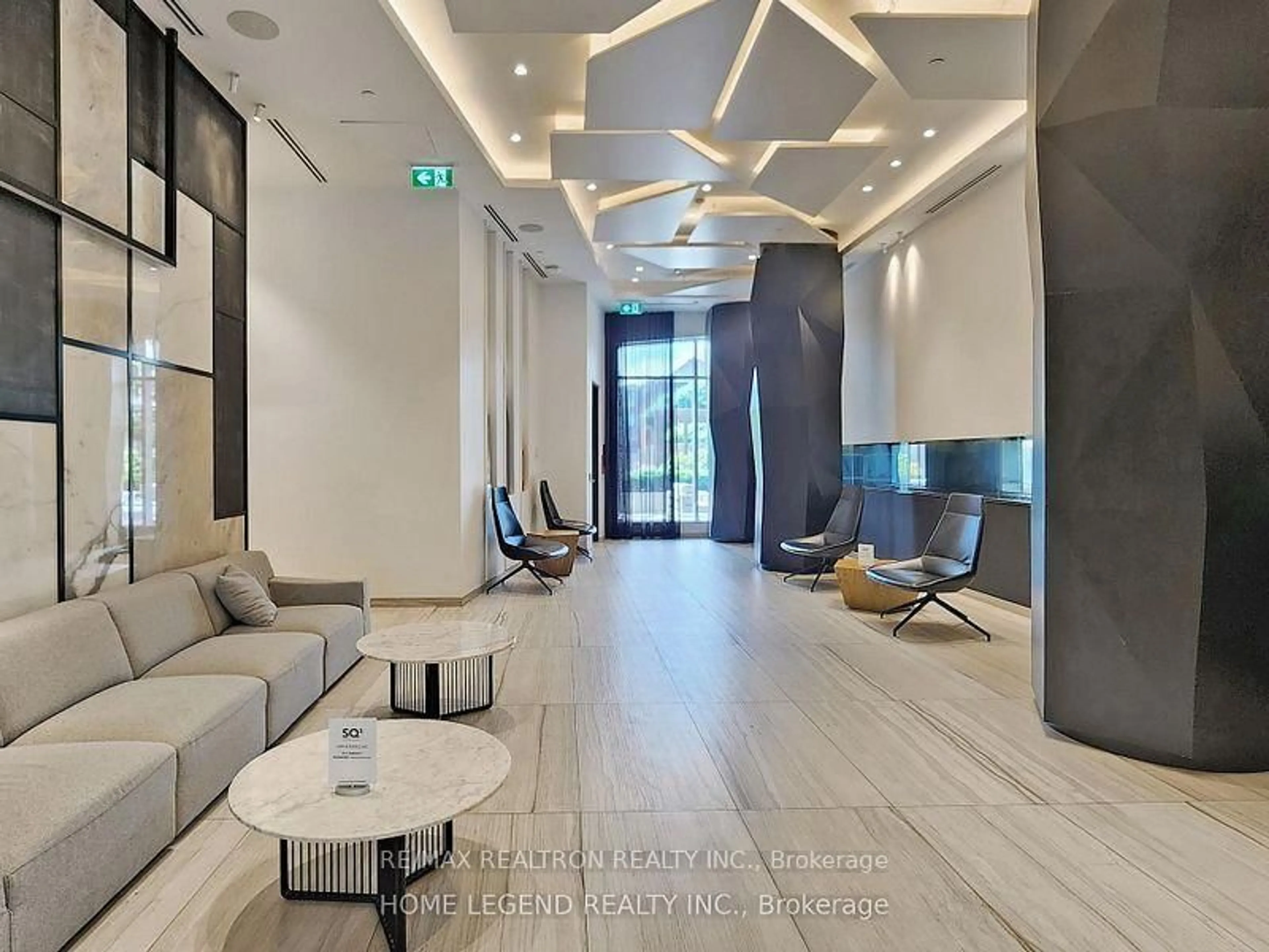 Lobby for 80 Vanauley St #916, Toronto Ontario M5T 0T9