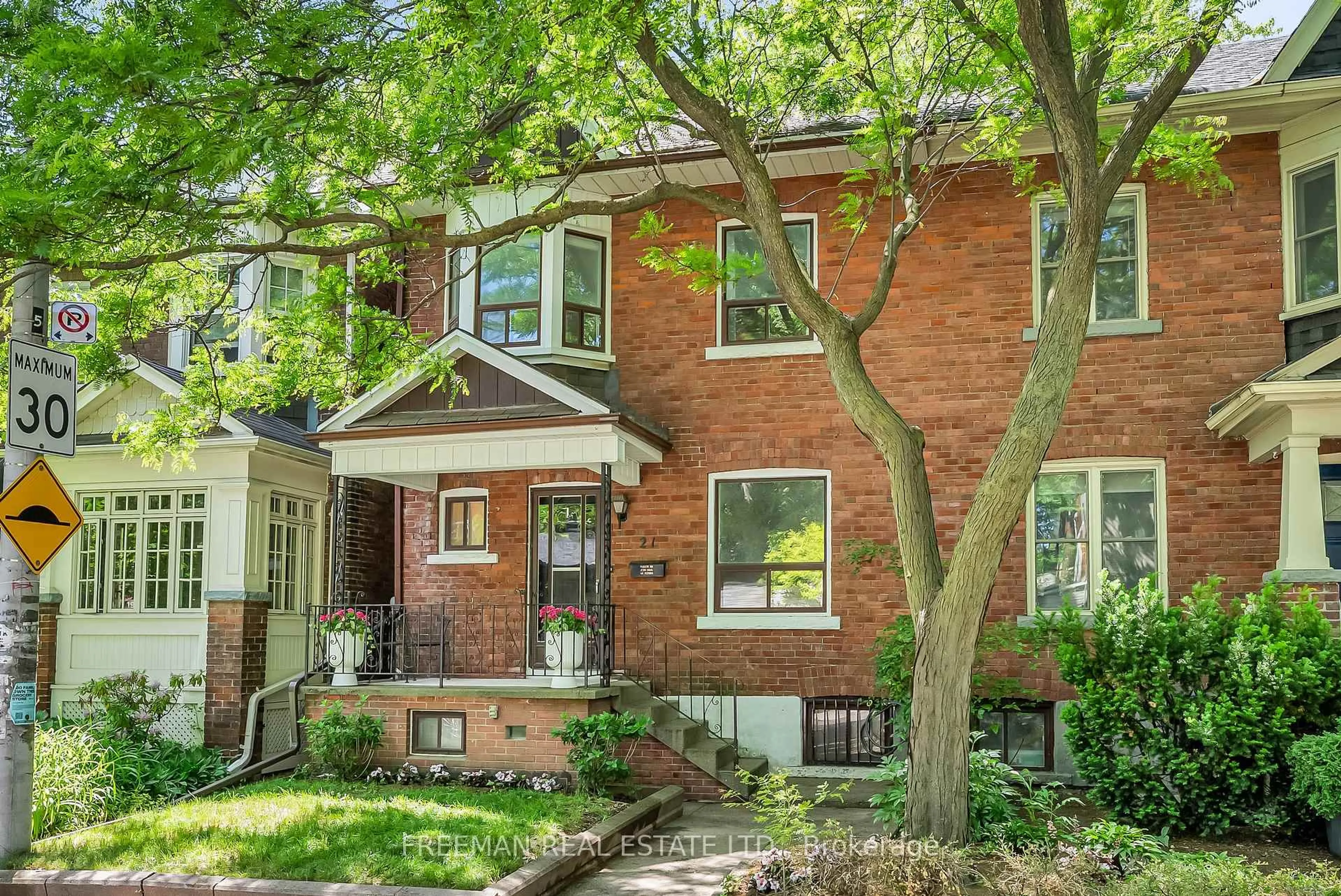Home with brick exterior material, street for 21 London St, Toronto Ontario M6G 1M8